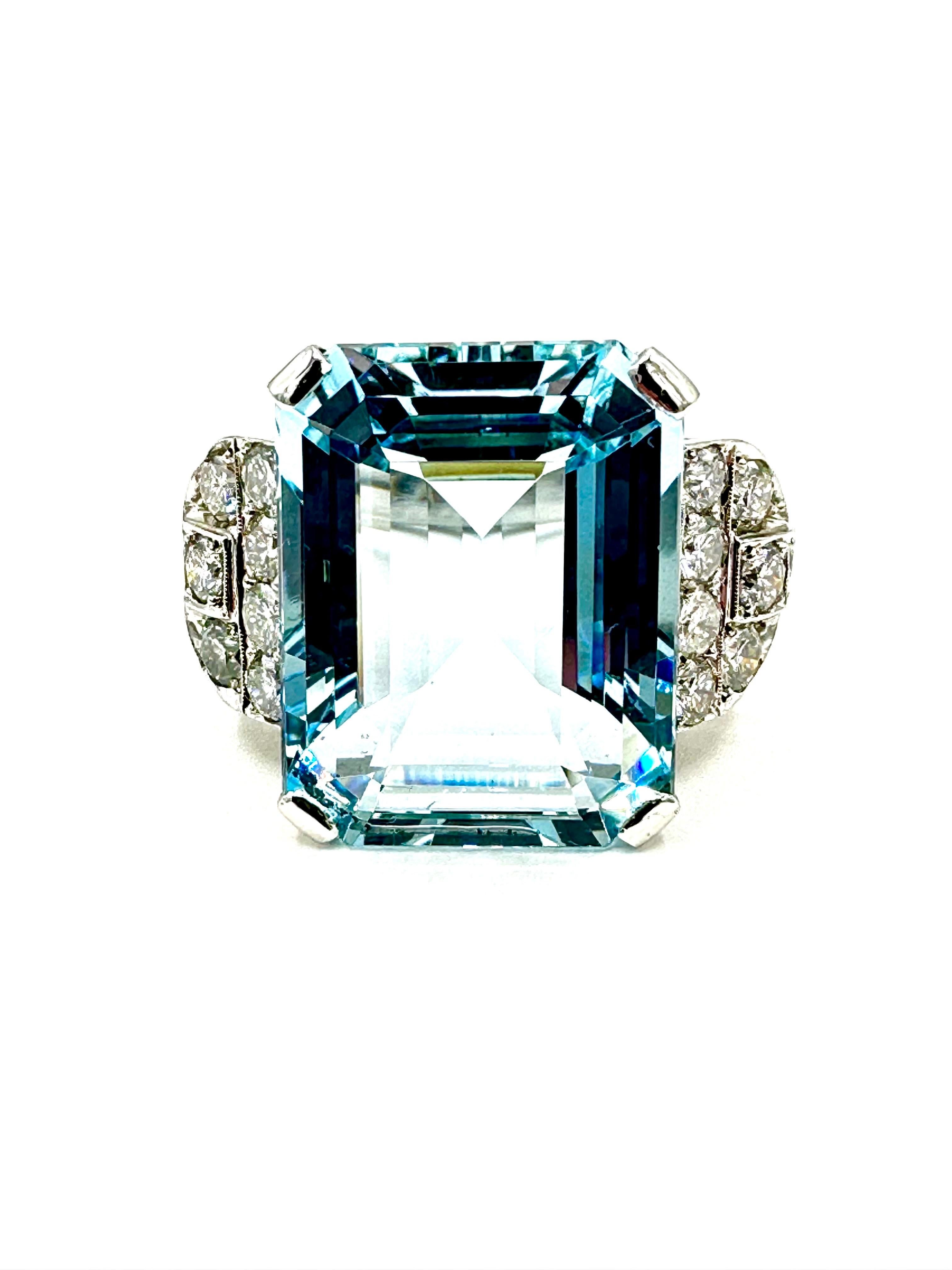 Retro 21.67 Carats Emerald Cut Aquamarine and Diamond Platinum Cocktail Ring In Excellent Condition For Sale In Chevy Chase, MD