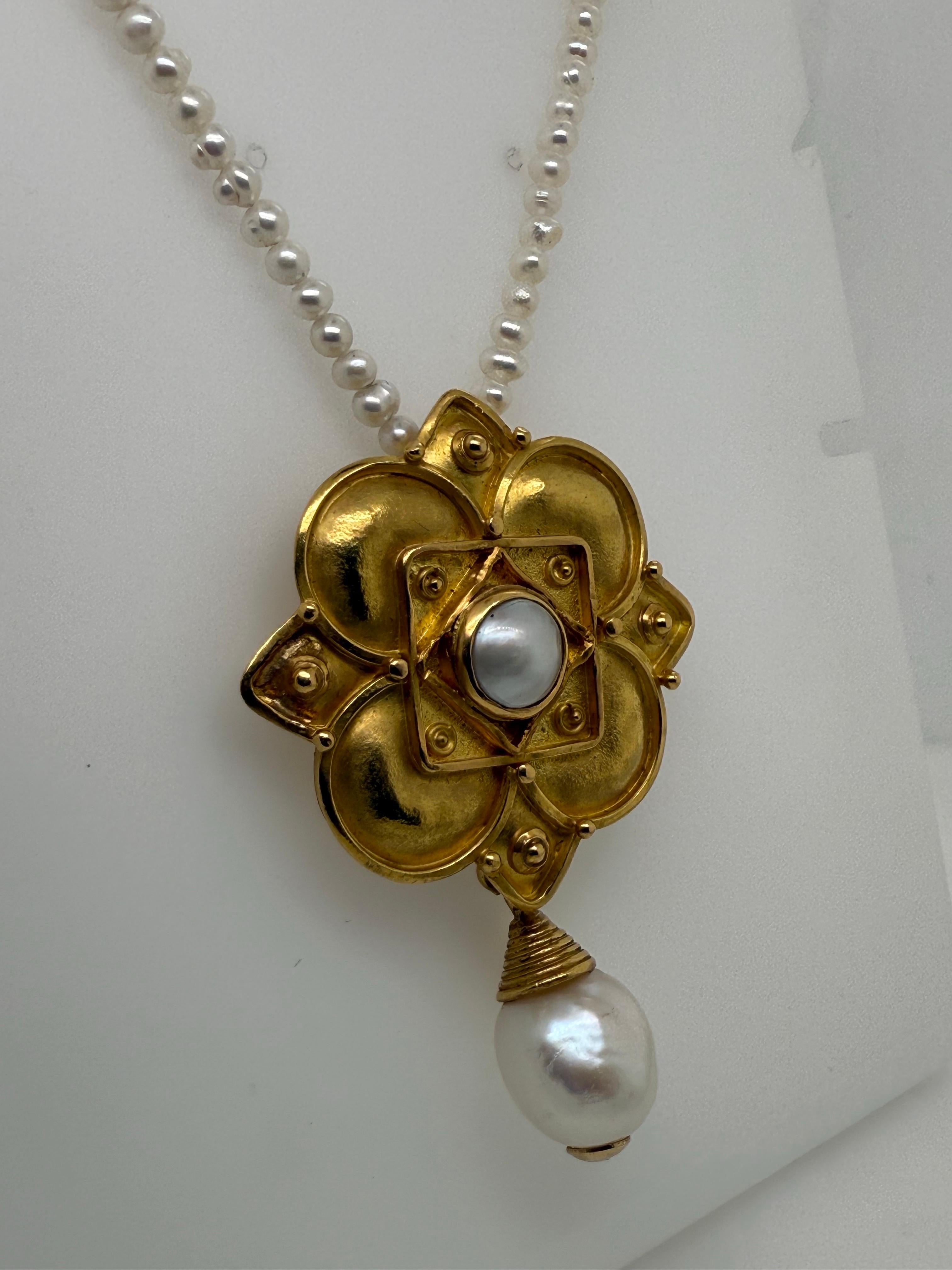 Retro 21K Gold Zuchtperlen-Anhänger Halskette Made in Italy gestempelt 850 im Angebot 1