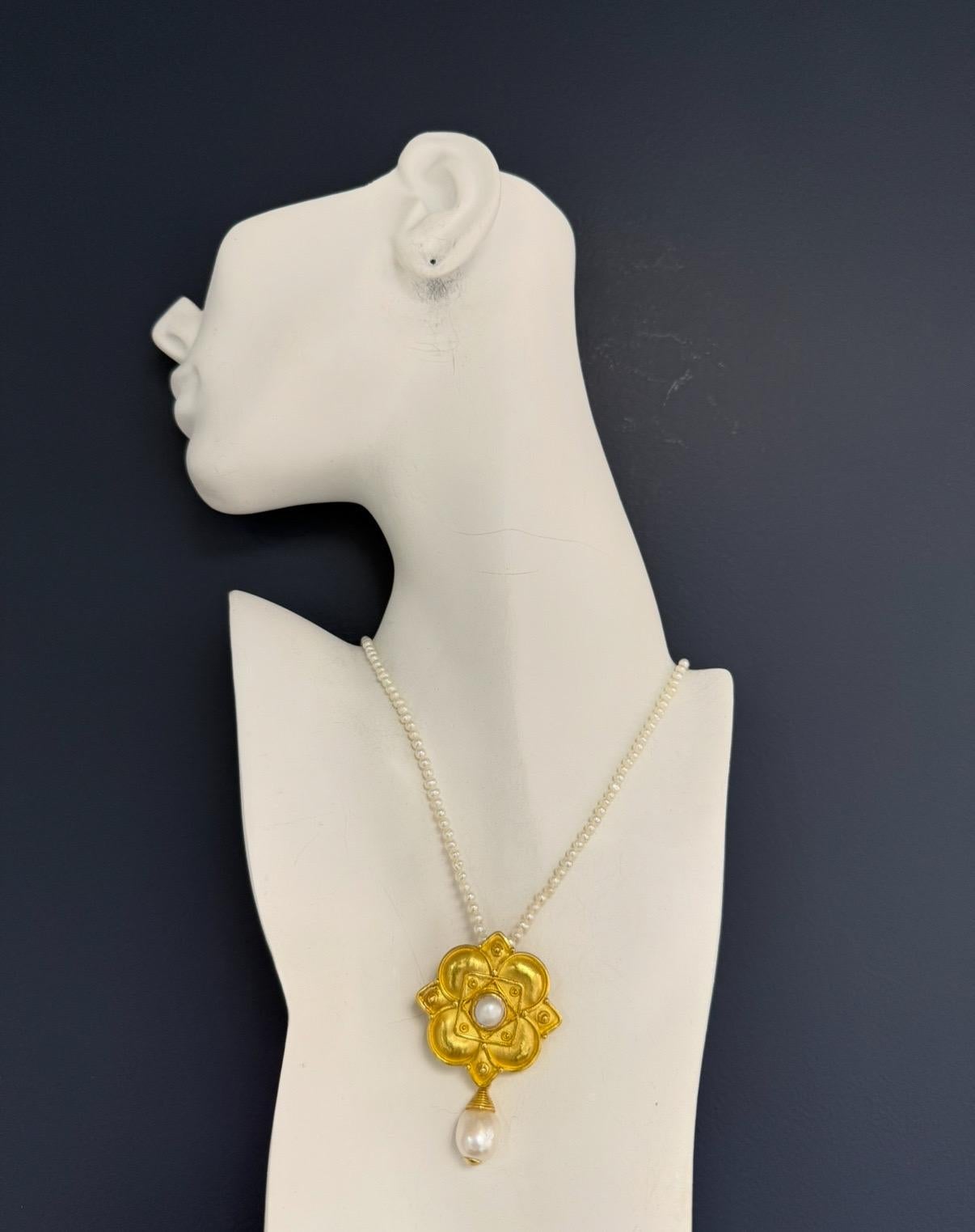 Retro 21K Gold Zuchtperlen-Anhänger Halskette Made in Italy gestempelt 850 im Angebot 2