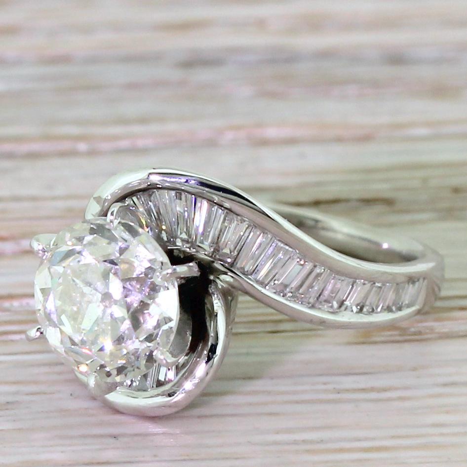 Retro 2.43 Carat Old European Cut Diamond Engagement Ring For Sale 4