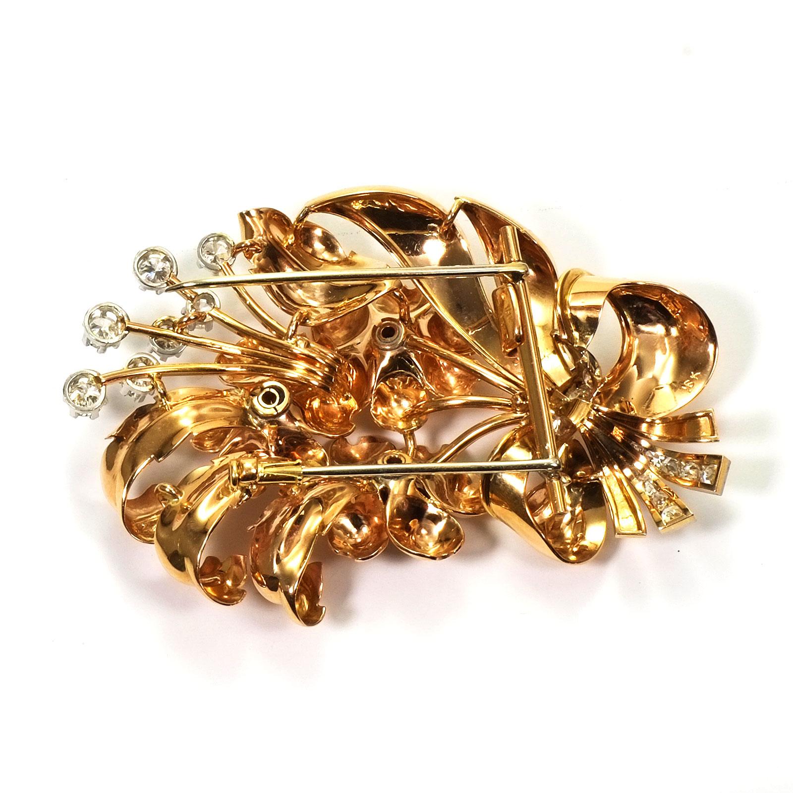Brilliant Cut Retro 2.5 Carat Diamond and Rose Gold Flower Bouquet Brooch, circa 1945