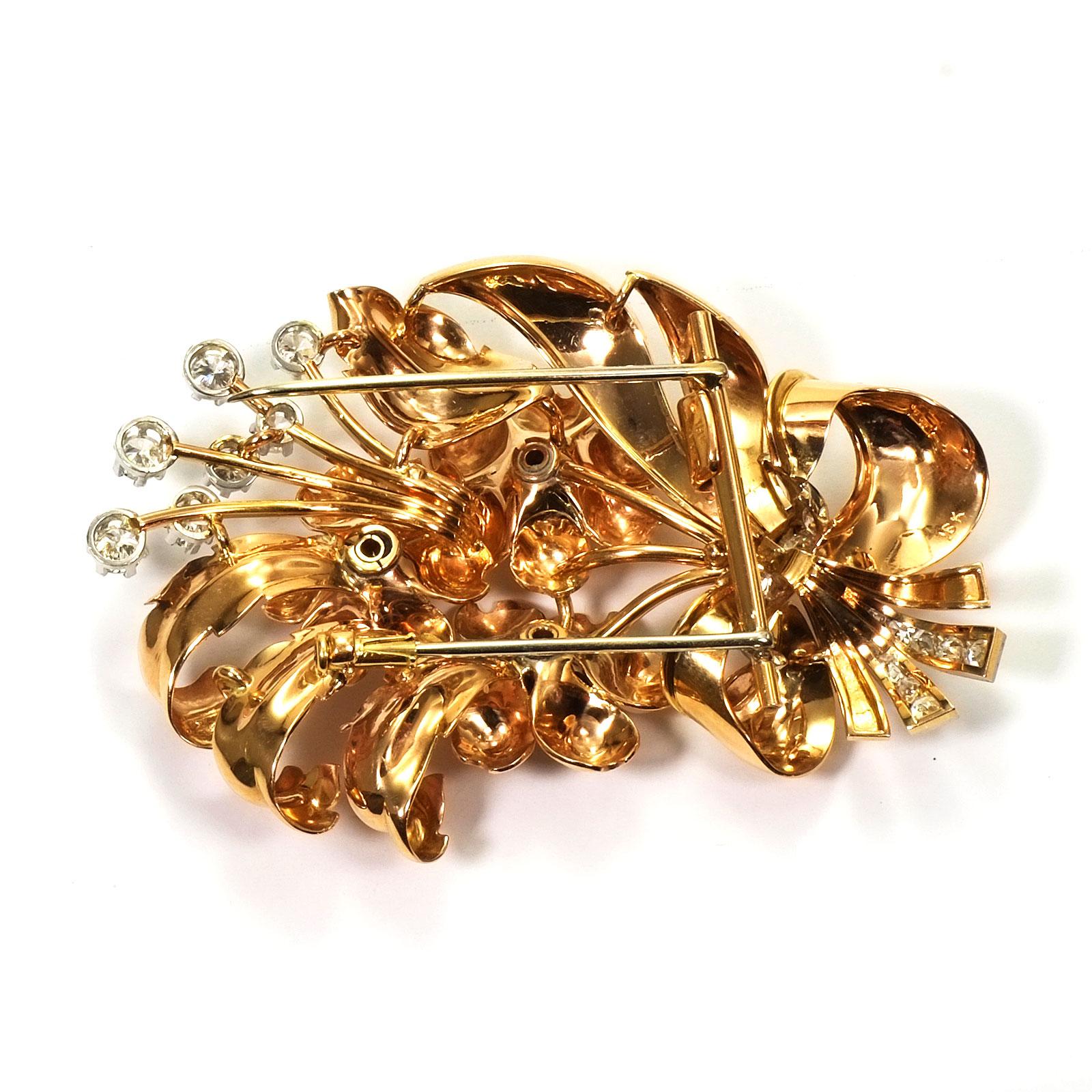 Brilliant Cut Retro 2.5 Carat Diamond and Rose Gold Flower Bouquet Brooch, circa 1945 For Sale