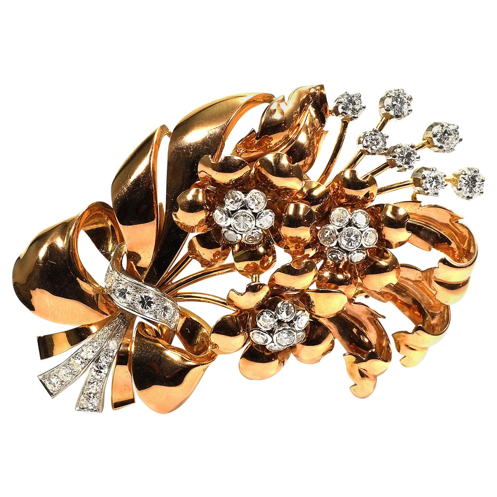Retro 2.5 Carat Diamond and Rose Gold Flower Bouquet Brooch, circa 1945 For Sale