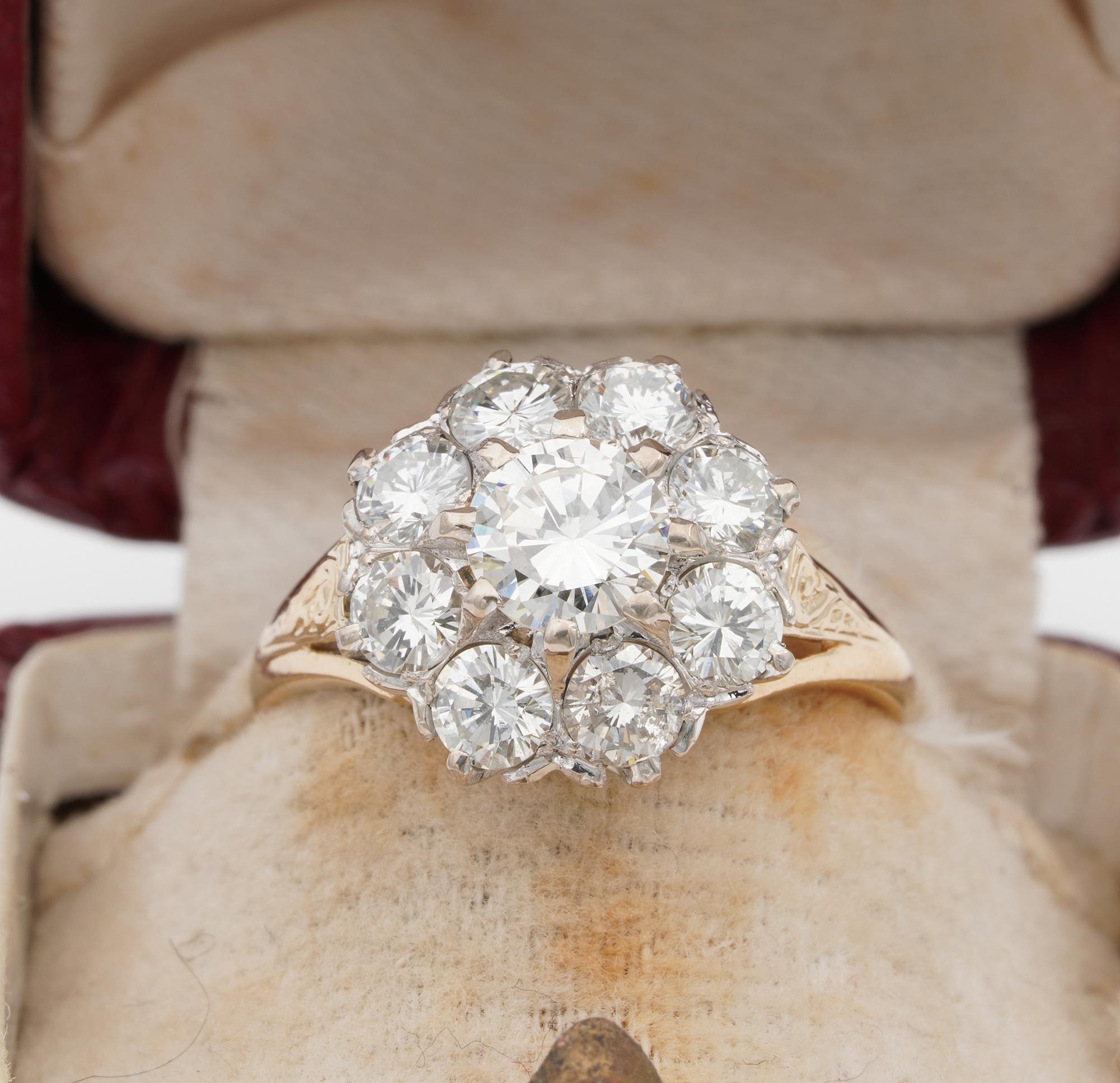 This imposing classy vintage ring dates 1940 ca, suitable for engagement or for life companion
The classy style of diamond cluster in the romantic shape of a daisy, always loved and statement ring for a lifetime
Hand crafted of solid 18 KT gold,