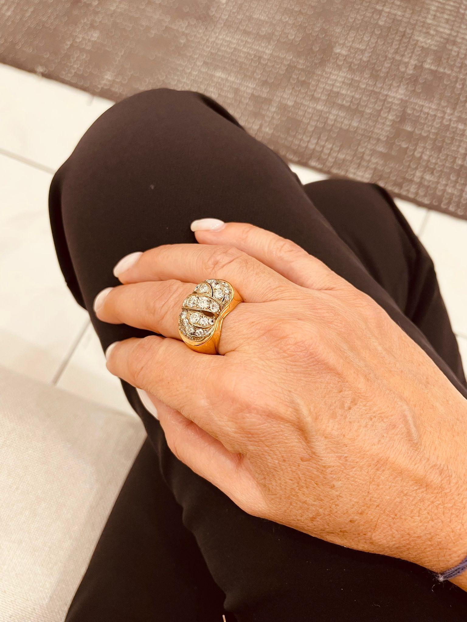 Anello Art Decò in oro con cocktail di diamanti da 2,80 carati in vendita 5
