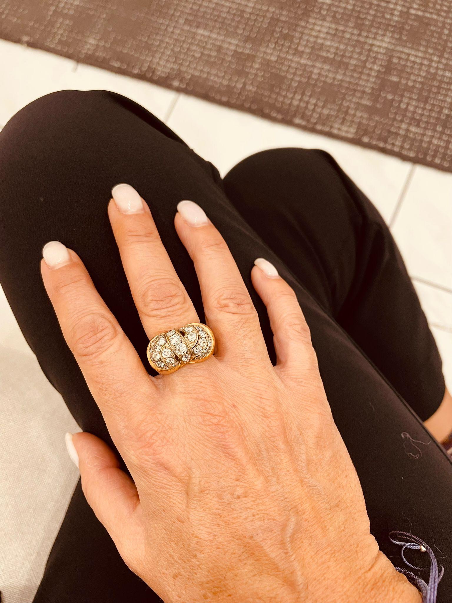 Anello Art Decò in oro con cocktail di diamanti da 2,80 carati in vendita 6