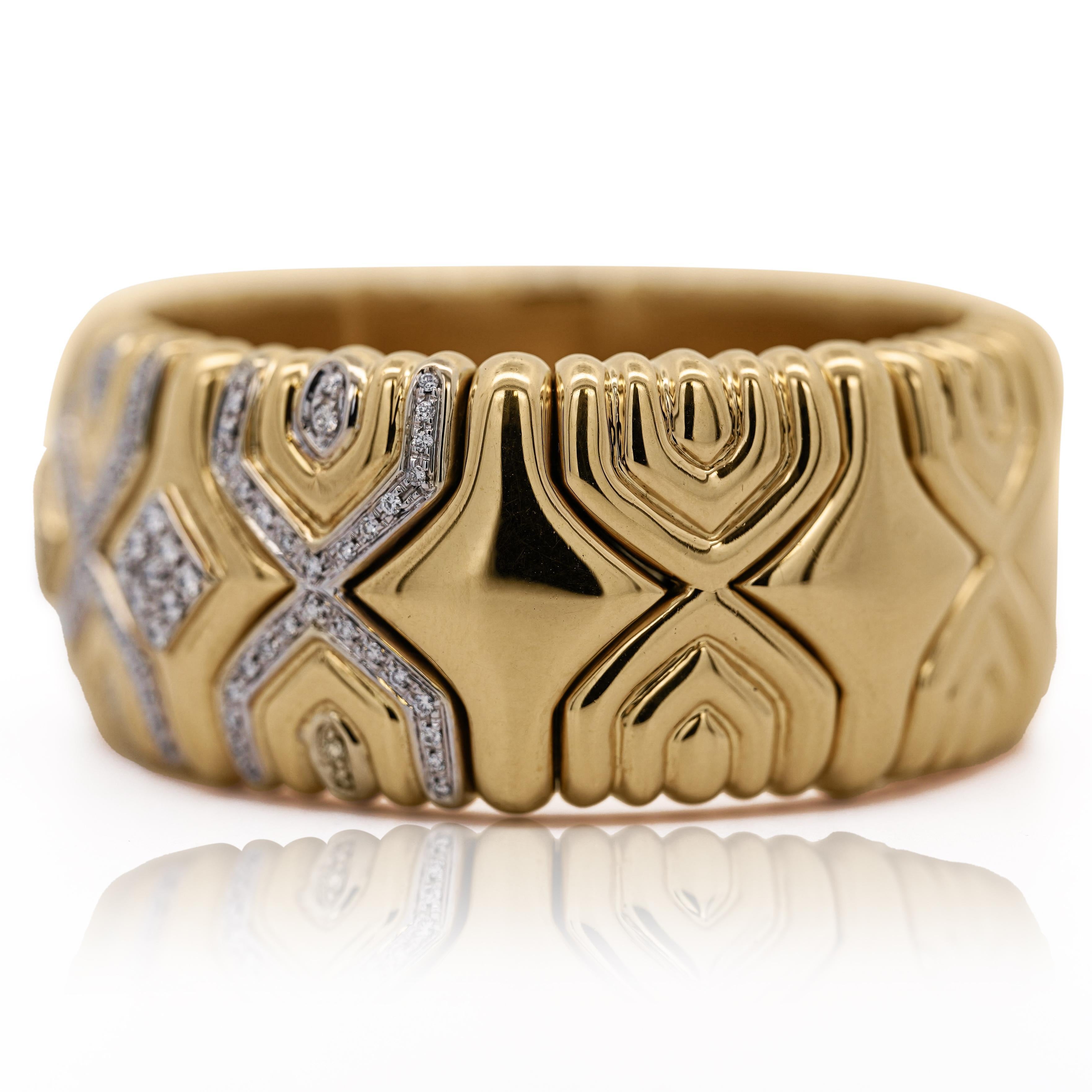 Retro 3 Carat Diamond Italian 18K Gold Vintage Cuff Bangle For Sale 1