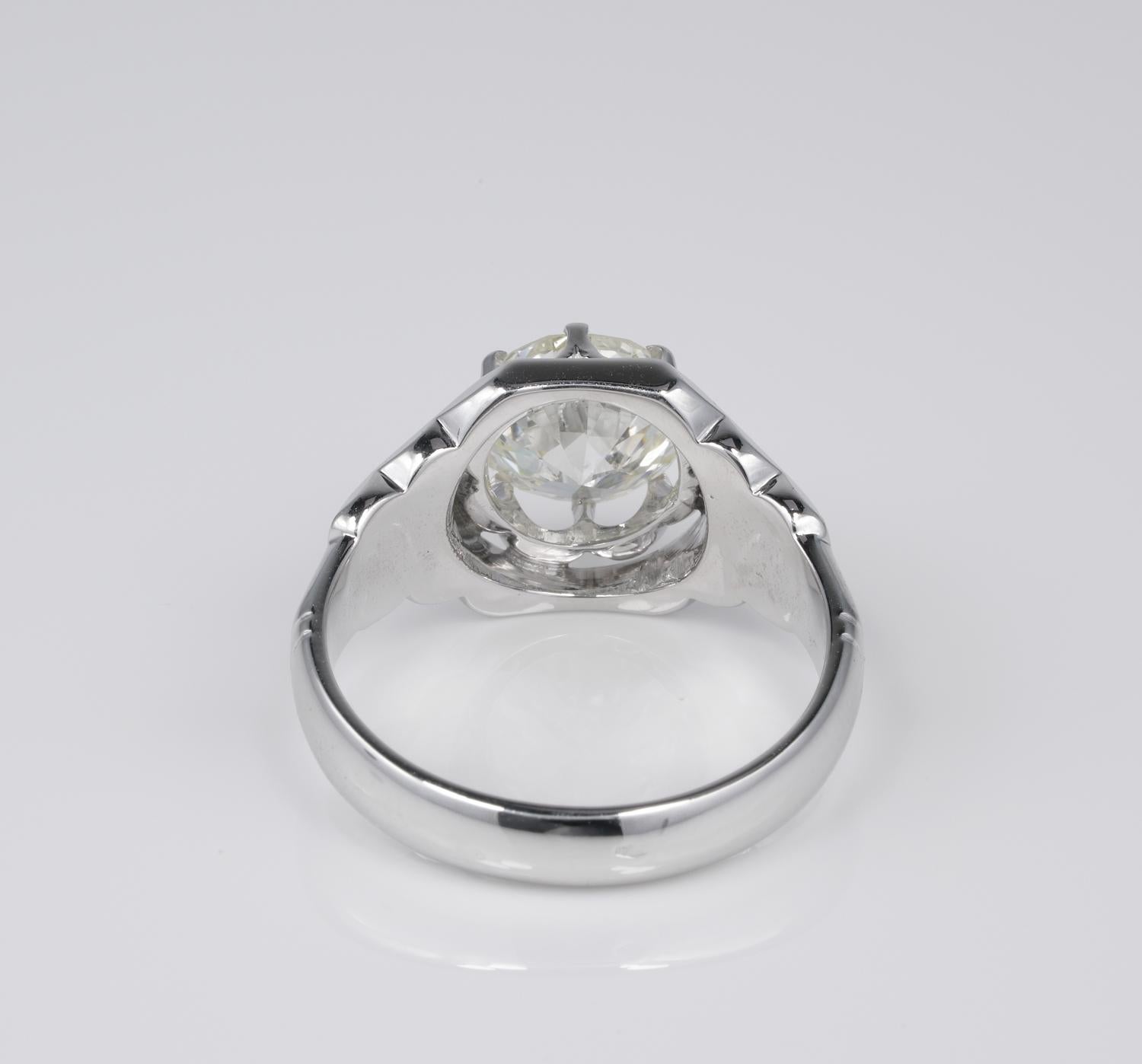 Retro 3.10 Ct Diamond Solitaire Gent Ring 18 KT For Sale 1