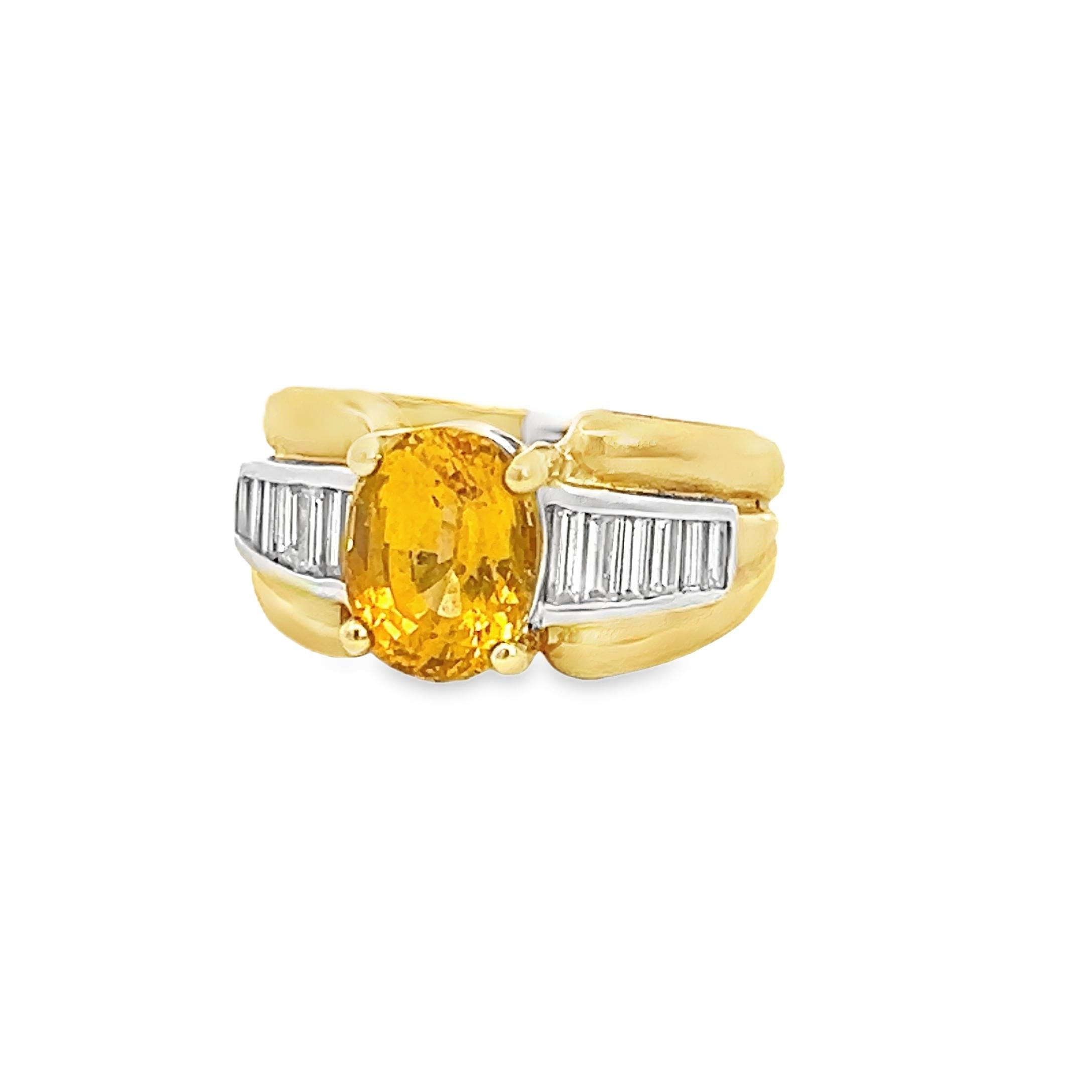 Retro 3.75 Carat Yellow-Orange Sapphire and Diamond Cocktail Ring For Sale 3