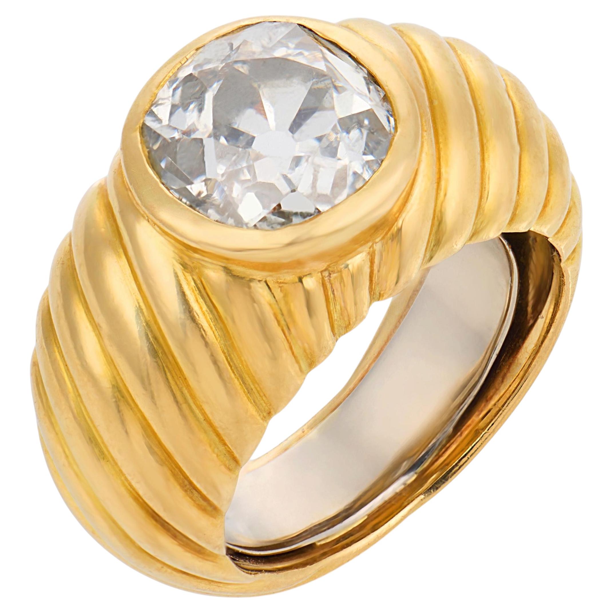 Retro 3.80 carat old mine cut diamond 18k yellow gold bezel ring