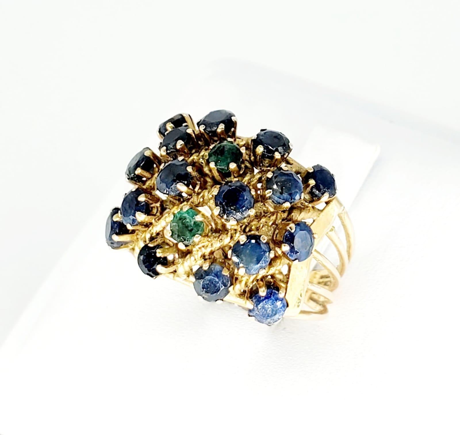 Retro 4 Carat Sapphires & emeralds Rose cut stones Cluster Cocktail Gold Ring. Each sapphire is measured 3.8mm in size which total approx 4 carat in total weight. Beautiful rope design across and in between the sapphires making it look spiral. The