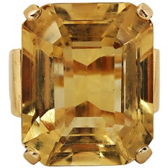 17.40 Carat Citrine 18 Karat Yellow Gold Diamond Ring For Sale at 1stDibs