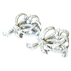 4.36 carat Diamond Platinum Set Brooch