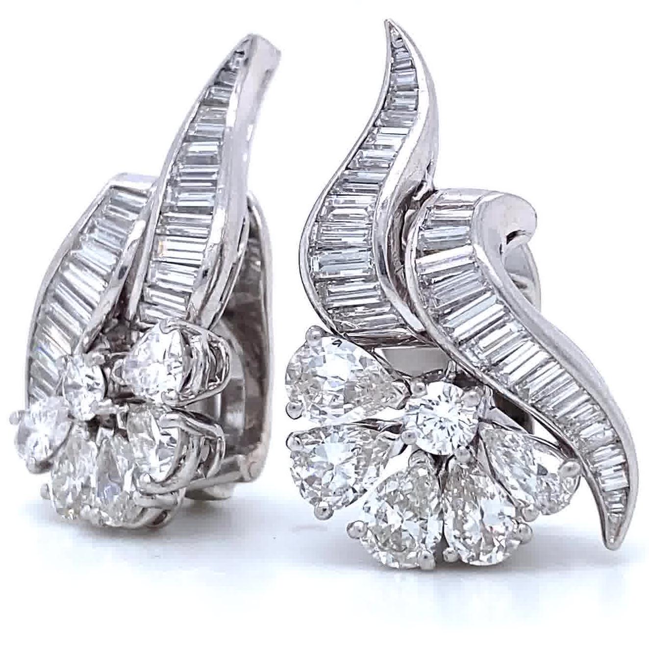 Retro 4.50 Carat Diamond Platinum Ear Clips In Excellent Condition In Beverly Hills, CA