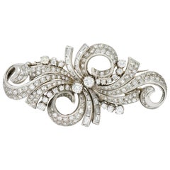 Vintage 5.78 Carat Diamond Platinum Scrolling Ribbon Double Clips Brooch