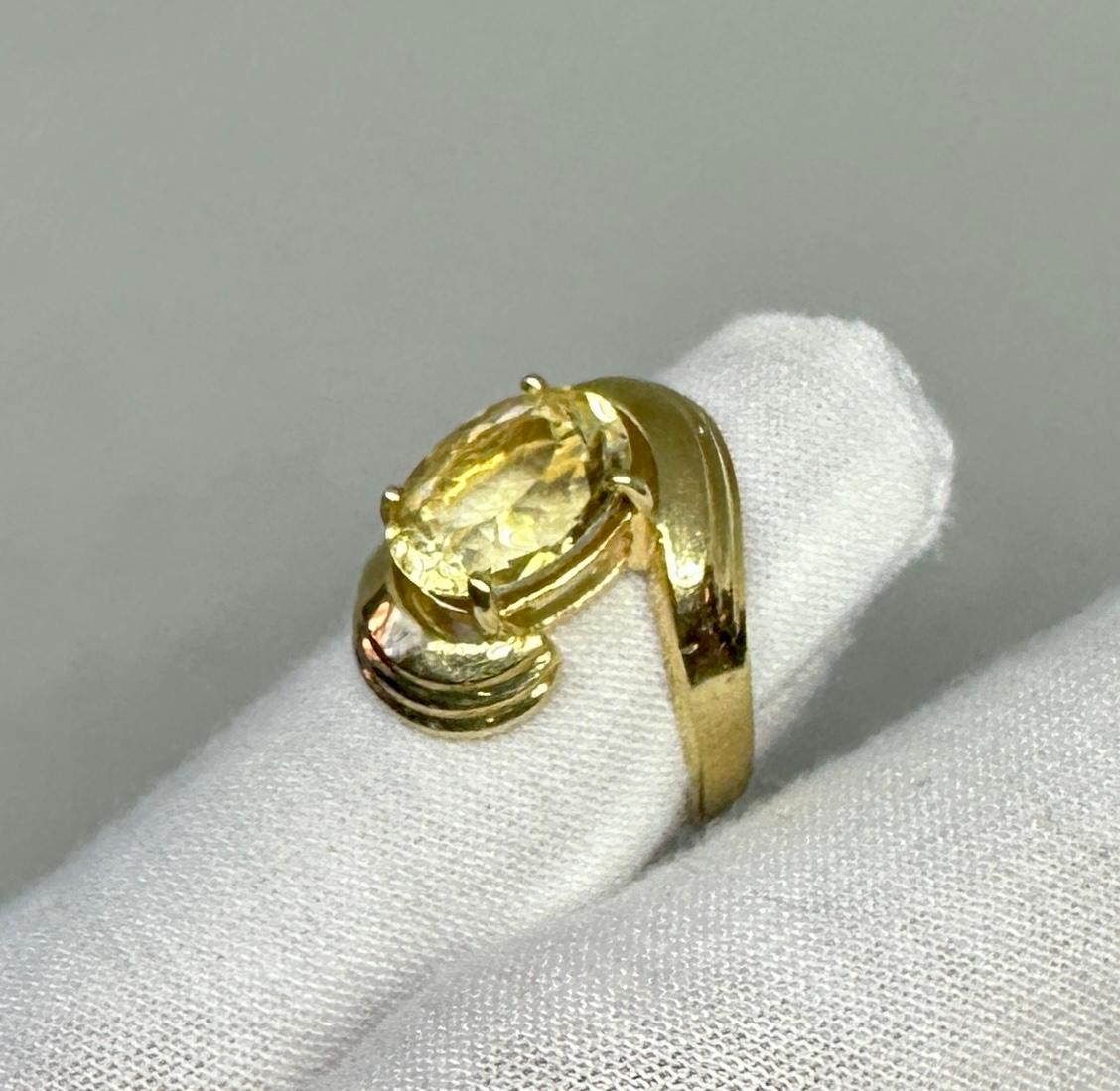 Bague rétro ancienne en or 14 carats avec citrine de 6 carats en vente 5