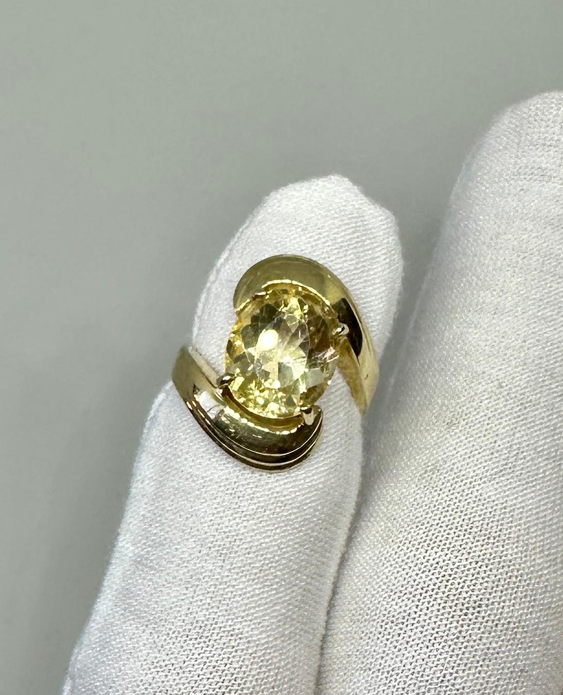 Bague rétro ancienne en or 14 carats avec citrine de 6 carats en vente 6
