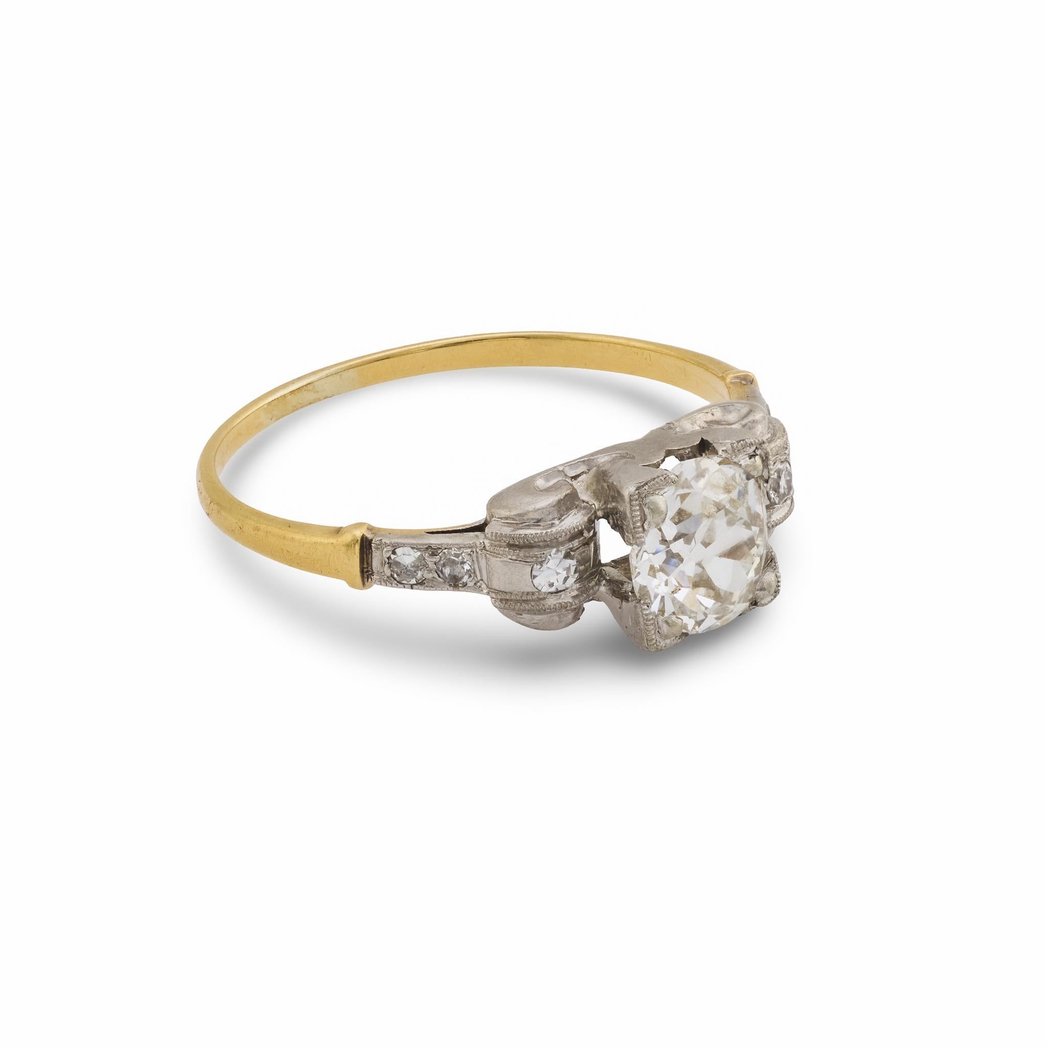 Bague de fiançailles rétro en or 14k avec diamant taille ancienne de 0,73 carat Bon état - En vente à Beverly Hills, CA
