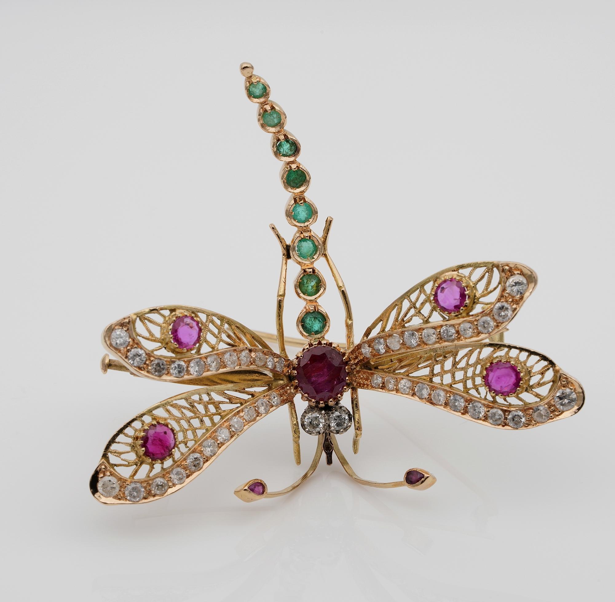 Women's or Men's Retro 7.40 Ct Diamond Ruby Emerald 18 Kt Dragonfly Brooch For Sale