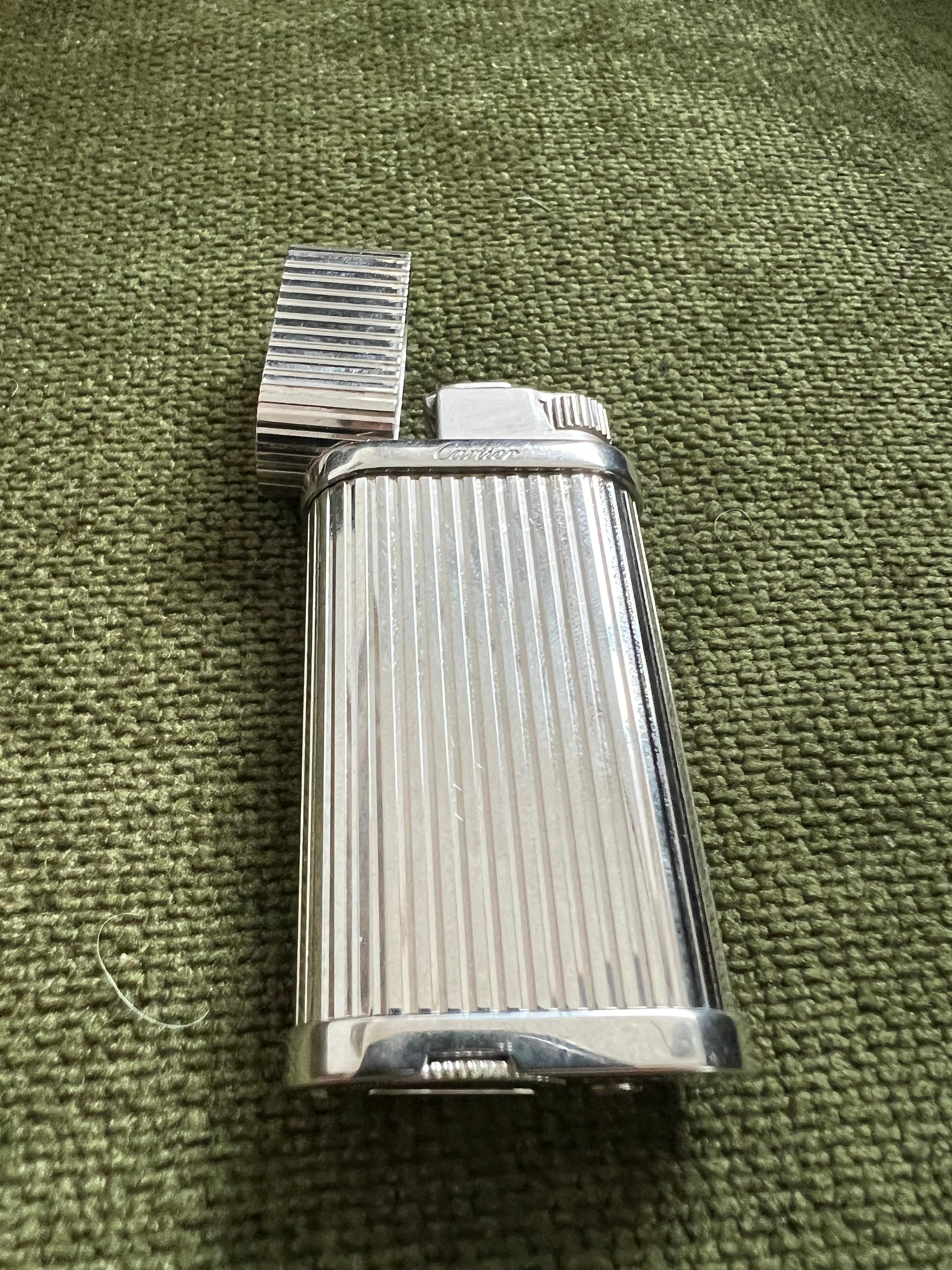 Retro 80s Vintage Polished Silver & Platinum Cartier Lighter 3
