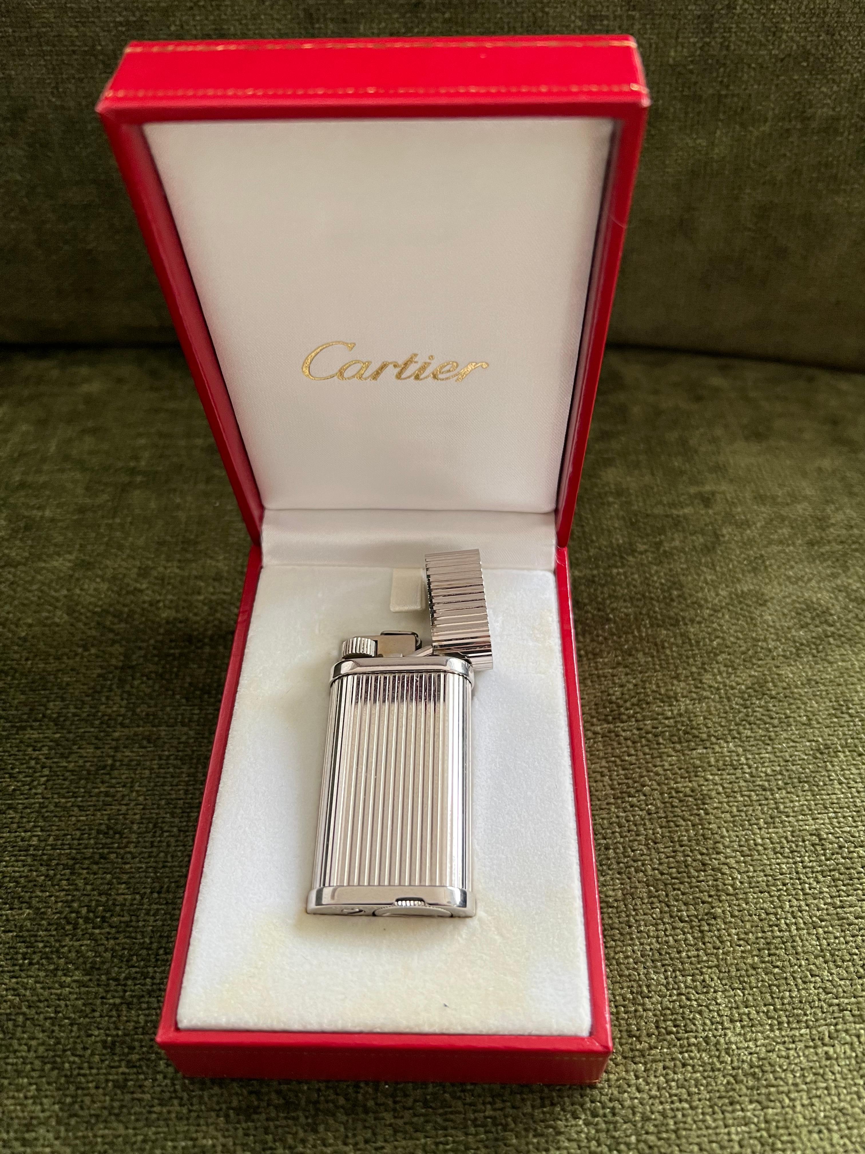 Retro 80s Vintage Polished Silver & Platinum Cartier Lighter 1