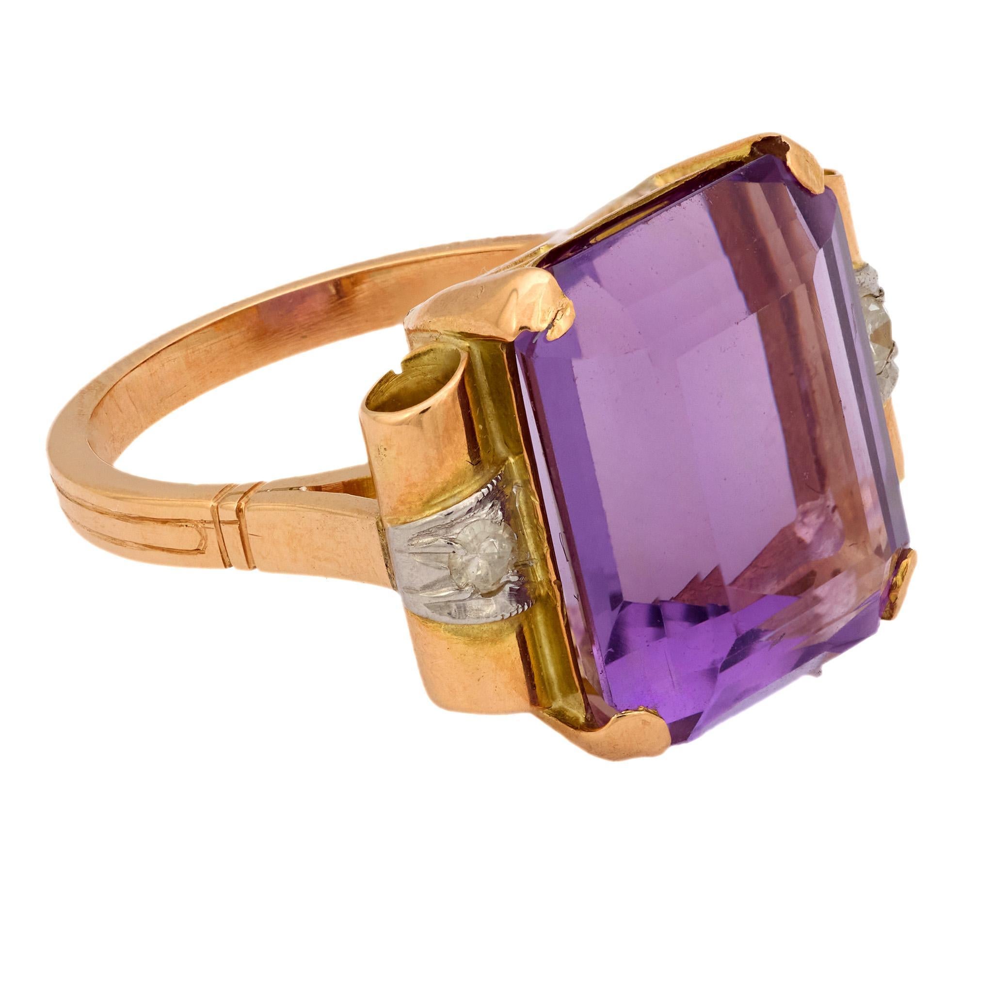 Rétro Anello cocktail retrò in oro rosa 18k con ametista da 8,95 carati in vendita