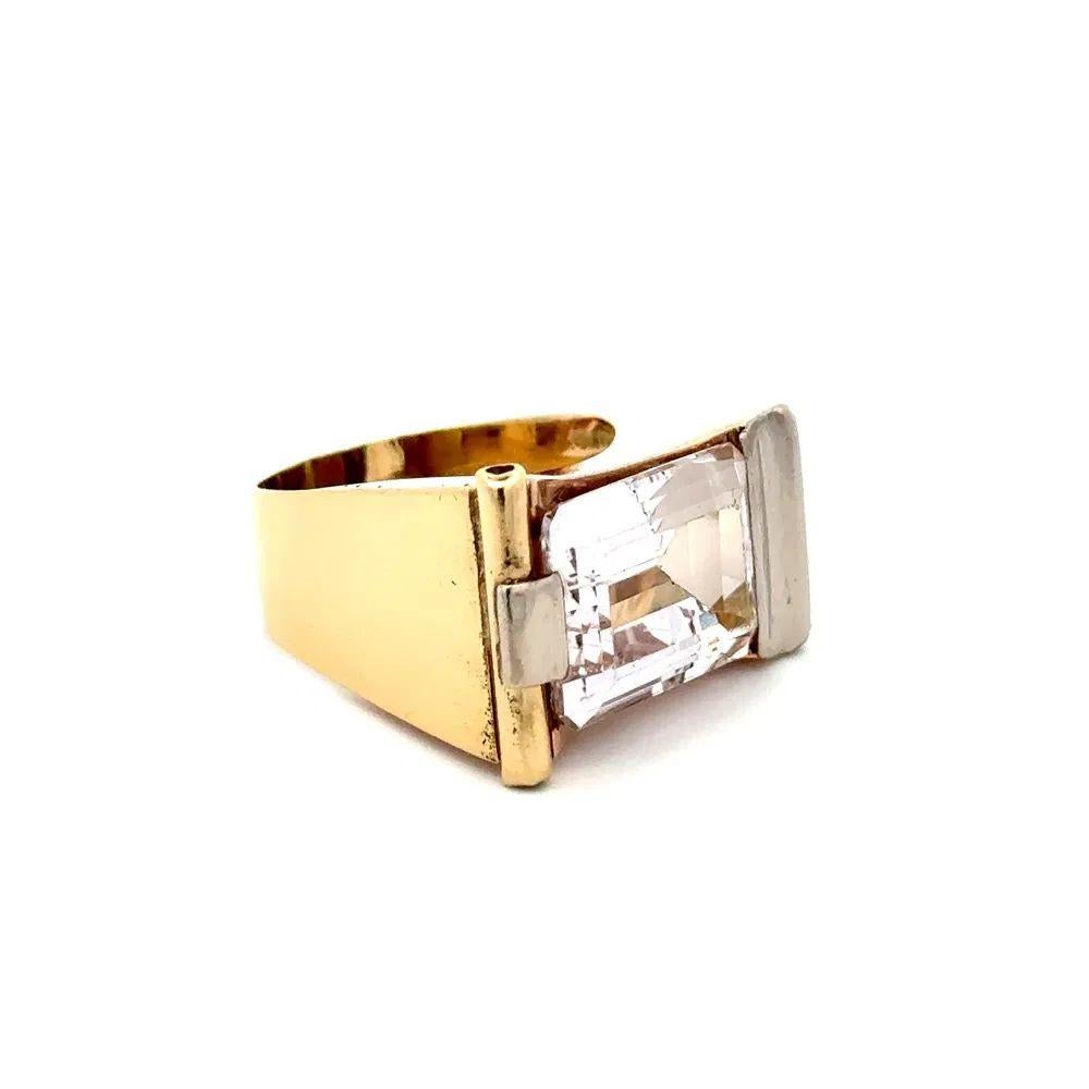 Einfach schön! Retro 9 Karat Smaragdschliff Morganit 2-Ton Gold Ring. In der Mitte ein sicher von Hand gefasster Morganit im Smaragdschliff, mit einem Gewicht von ca. 9 Karat. Handgefertigte 14K 2-tone Gelb- und Weißgoldfassung. Messen ca. 0,80 
