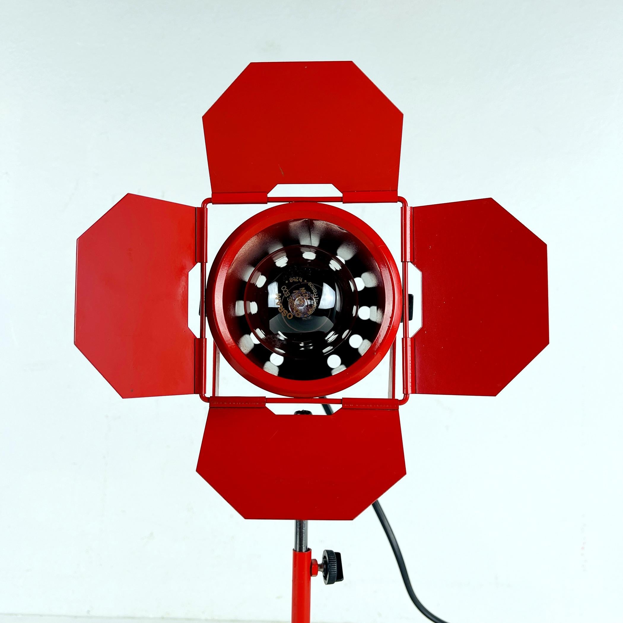 Italian Retro adjustable spotlight table lamp Italy 1980s For Sale