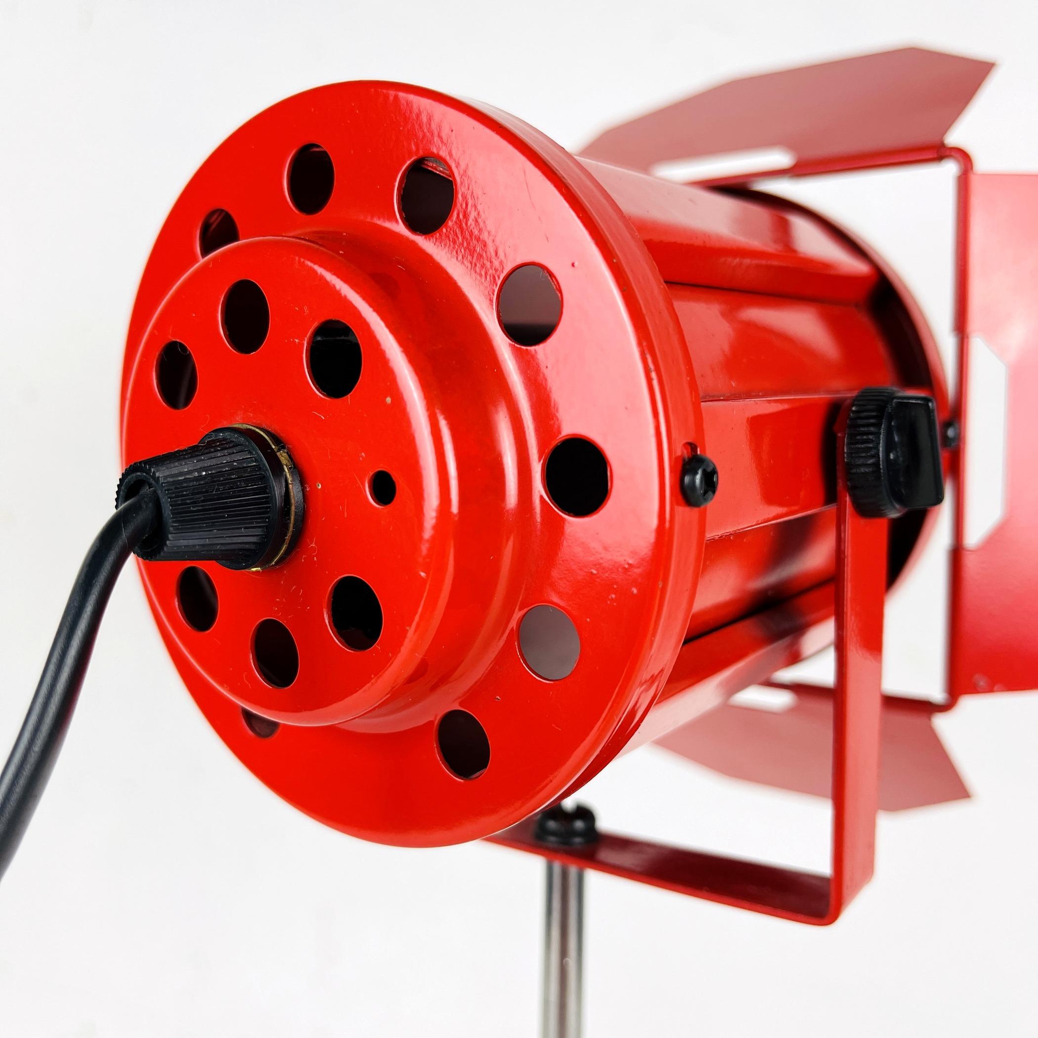 Metal Retro adjustable spotlight table lamp Italy 1980s For Sale