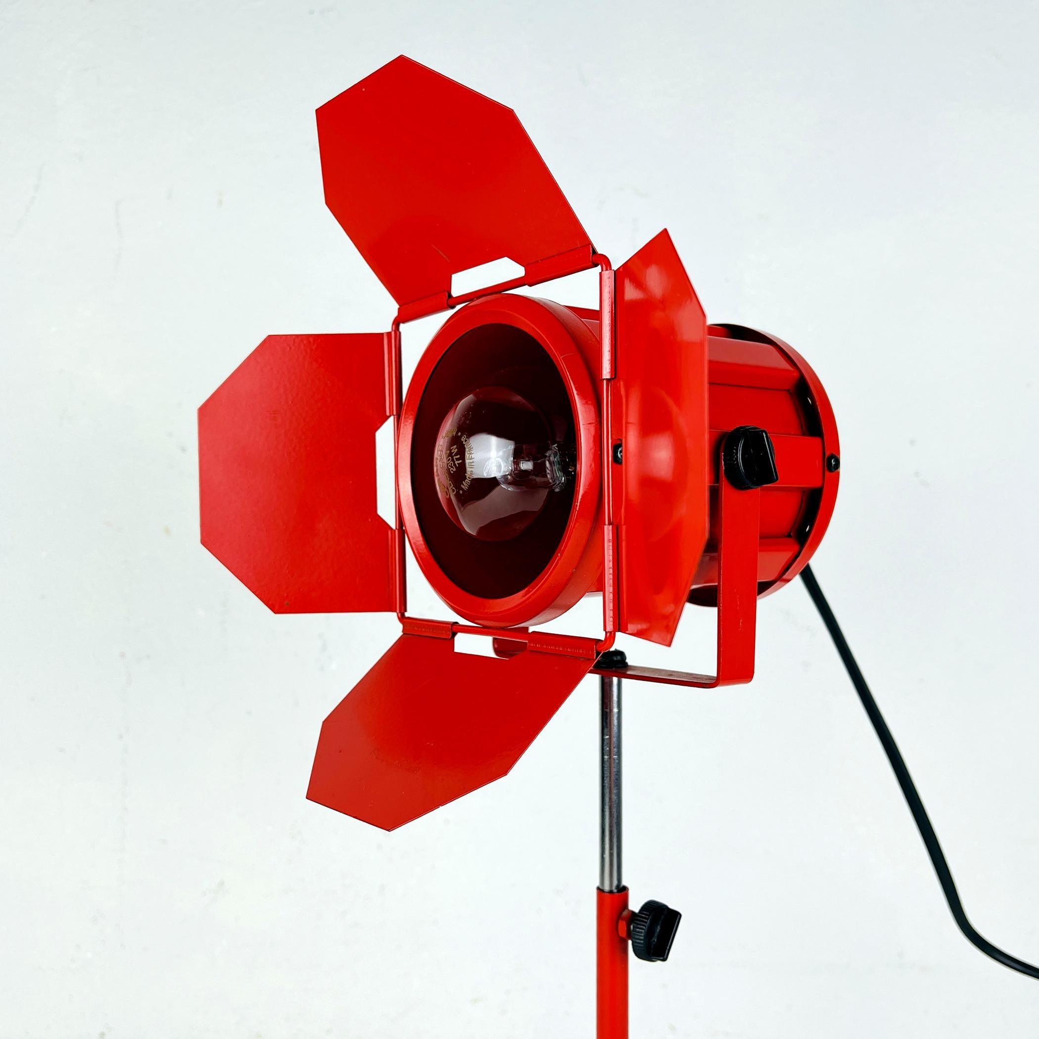 Retro adjustable spotlight table lamp Italy 1980s For Sale 1