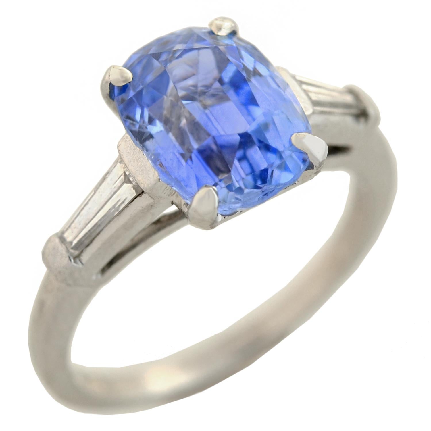 Retro AGL Certified No Heat 3.93 Carat Ceylon Sapphire and Diamond Ring In Good Condition In Narberth, PA