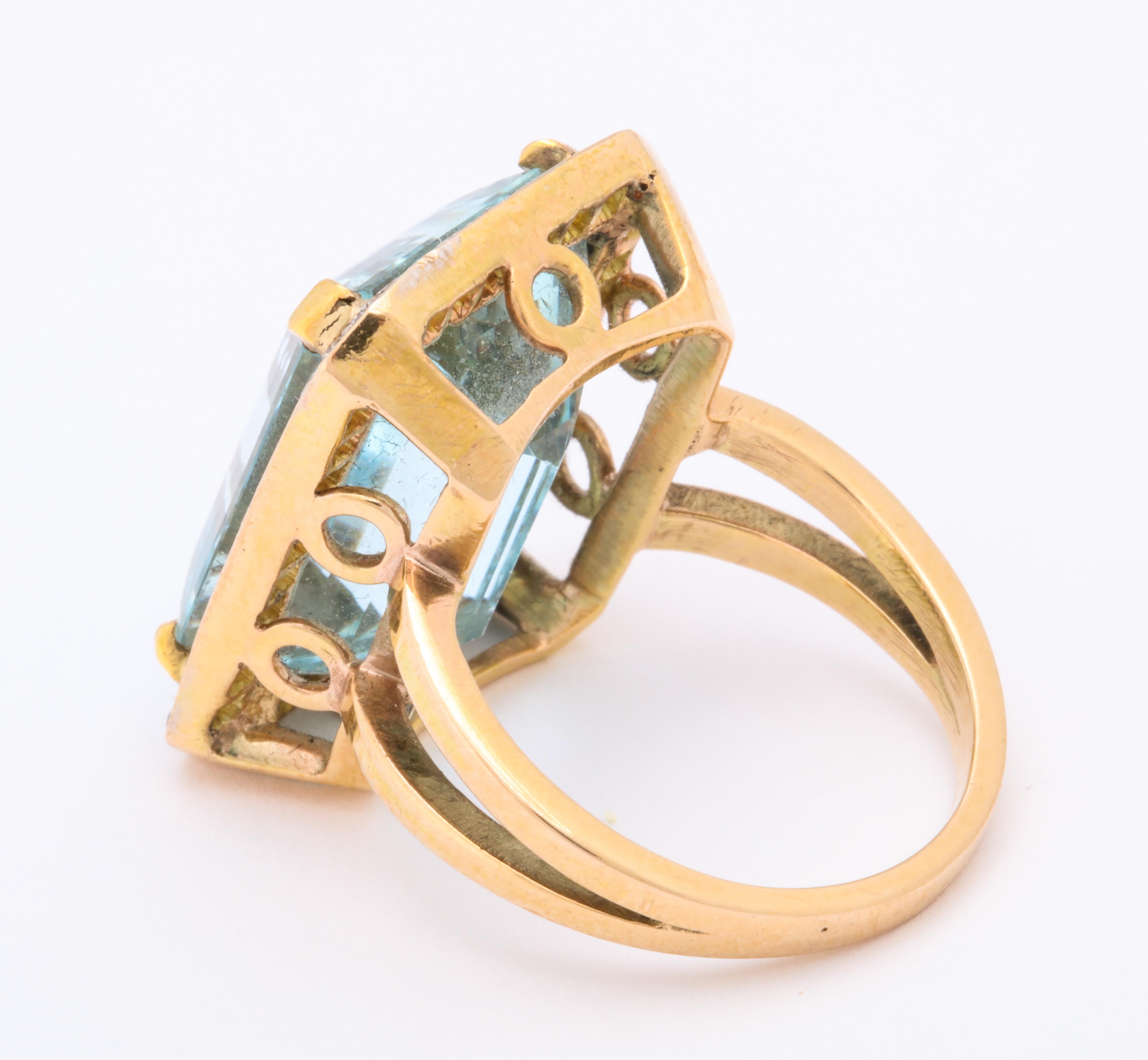 Retro Aquamarine and Diamond Ring 1