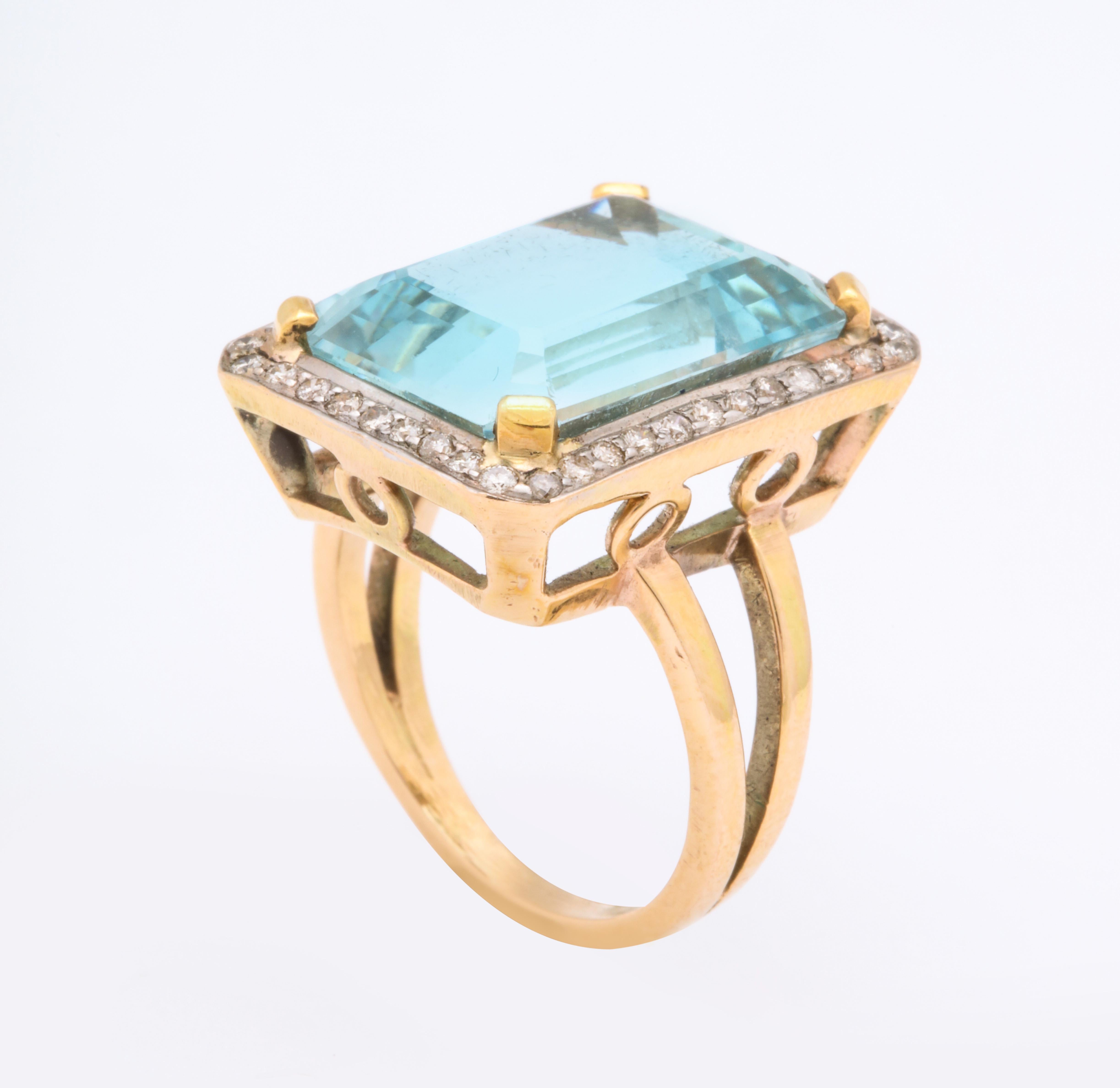 Retro Aquamarine and Diamond Ring 4