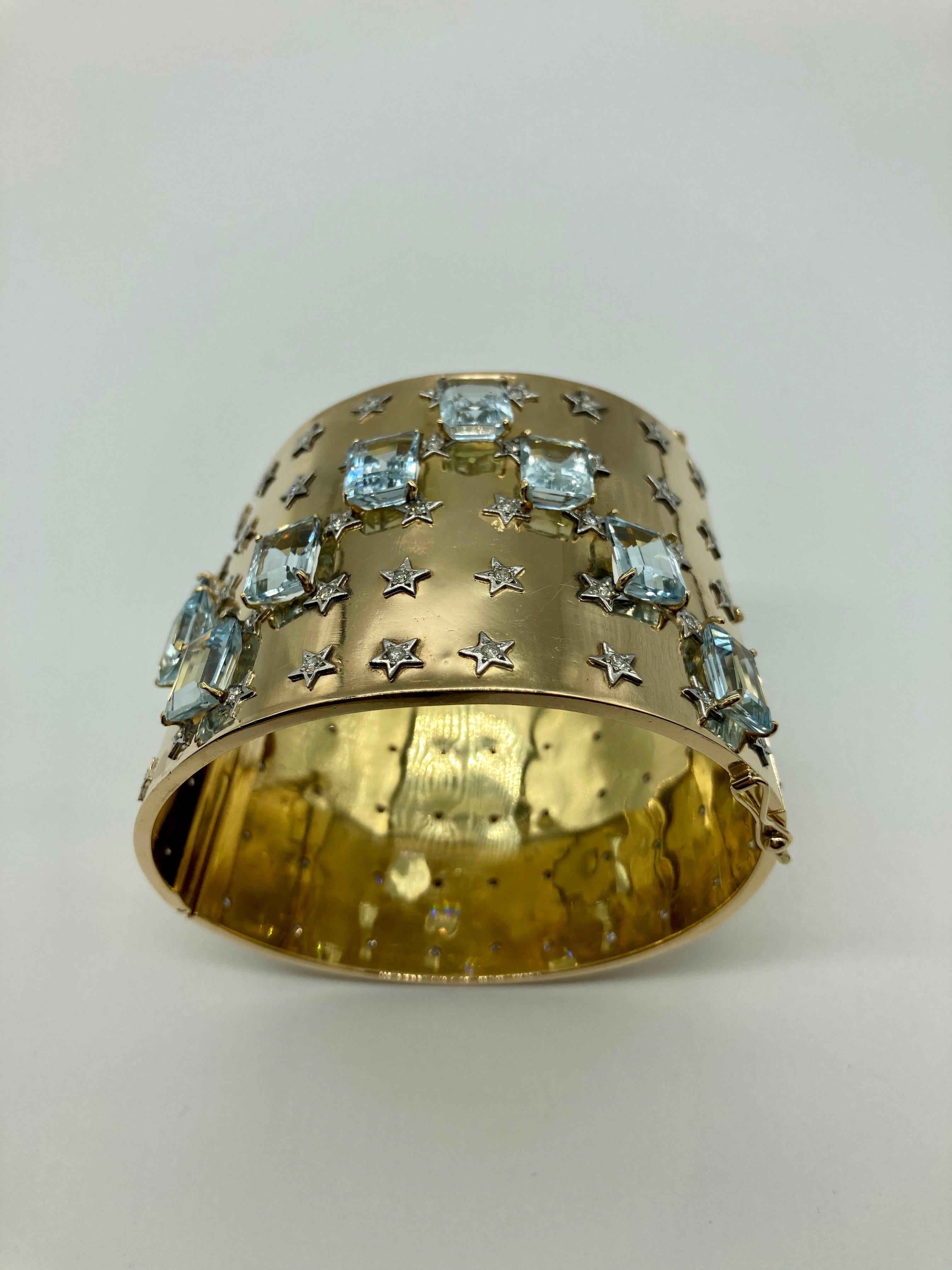 Retro Aquamarine and Diamond Stars Gold Cuff Bracelet In Good Condition For Sale In New York, NY