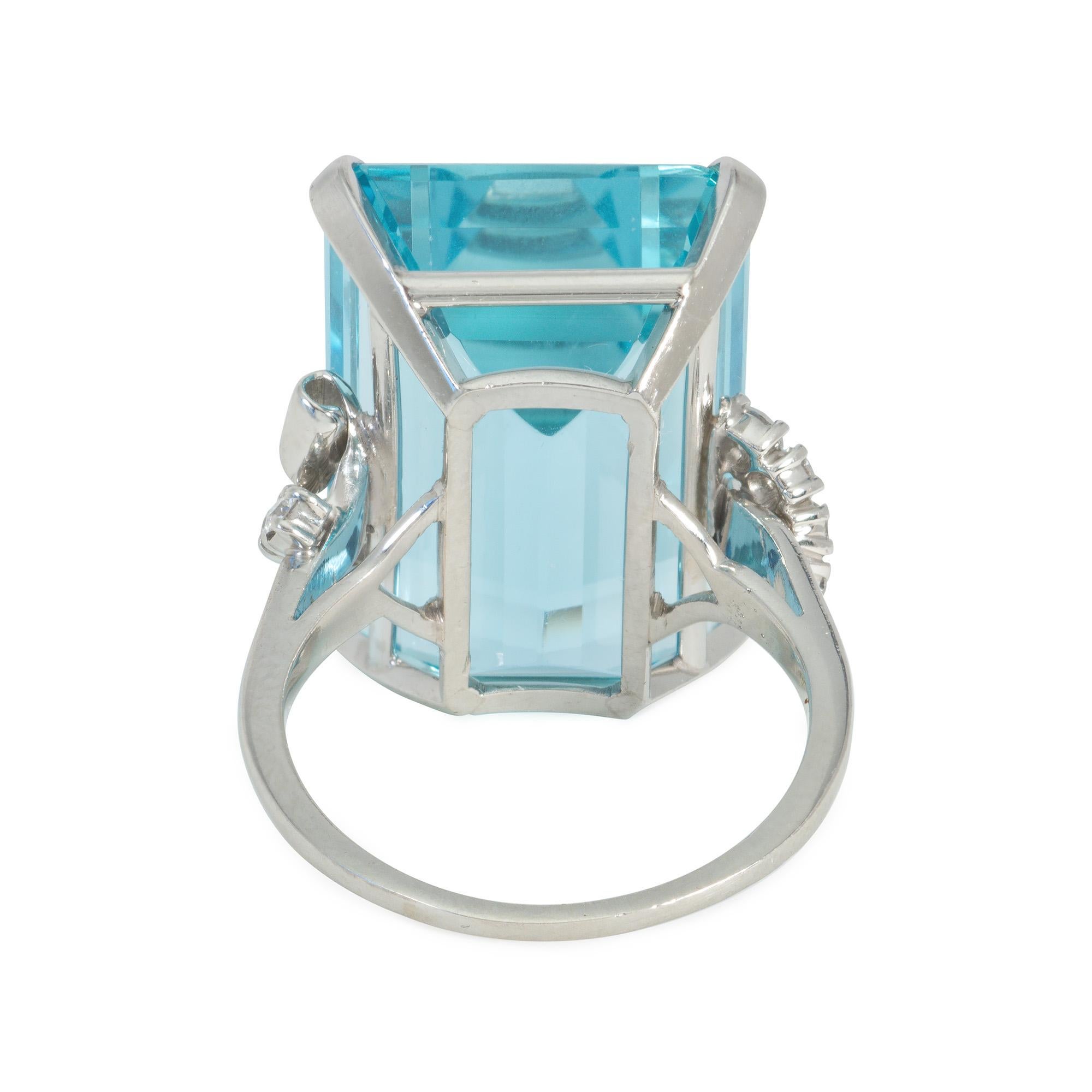 Retro Aquamarine, Diamond, and Platinum Cocktail Ring with Scrolled Shoulders In Good Condition For Sale In New York, NY