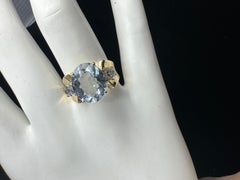 Retro Aquamarine Three Stone Ring 4 Carat Center 14 Karat Gold Antique Cocktail