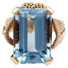 Anello cocktail retrò in oro giallo con acquamarina
