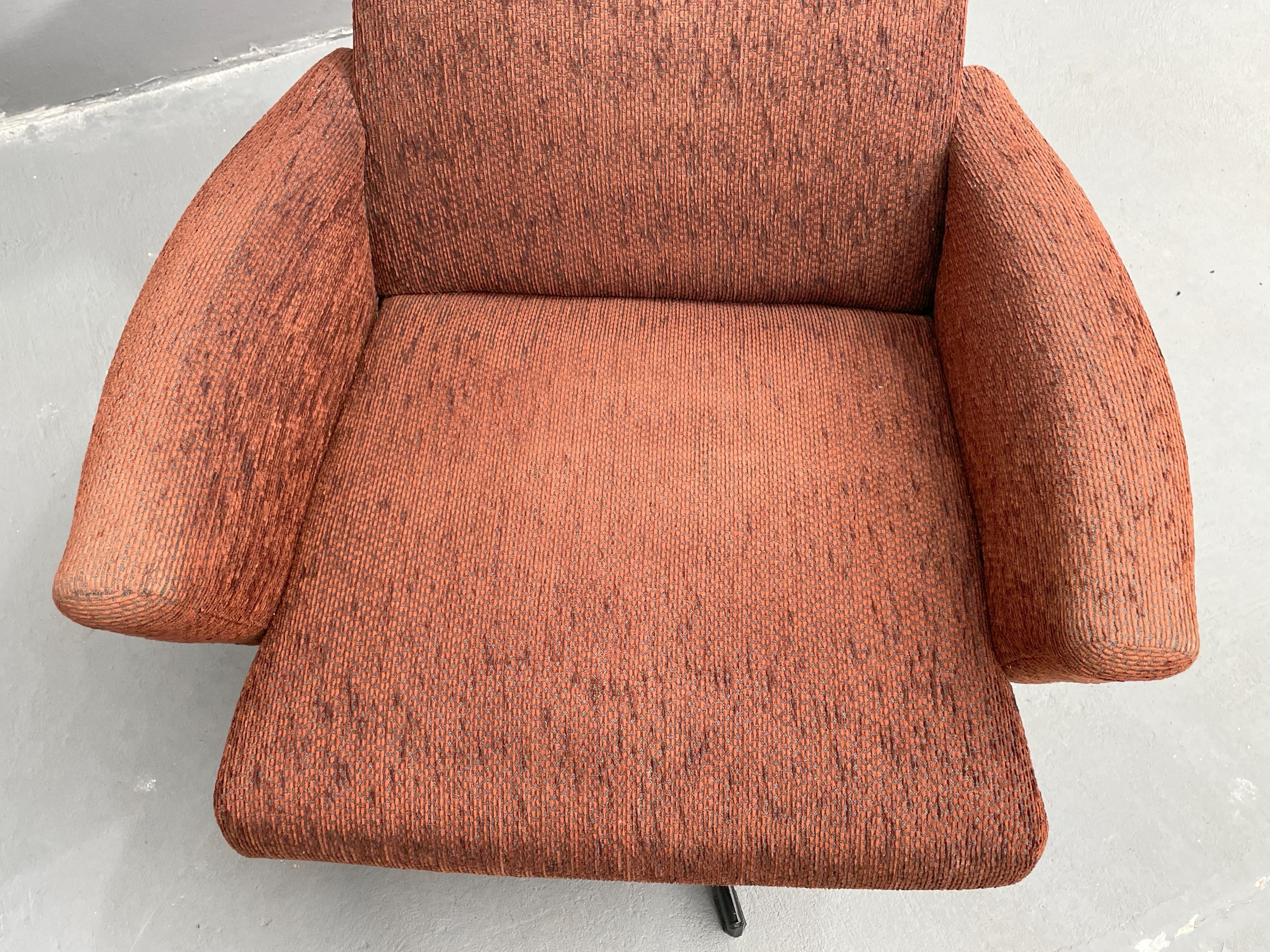 Retro-Sessel aus der ehemaligen Tschechoslowakei, 1970er Jahre (Leder) im Angebot