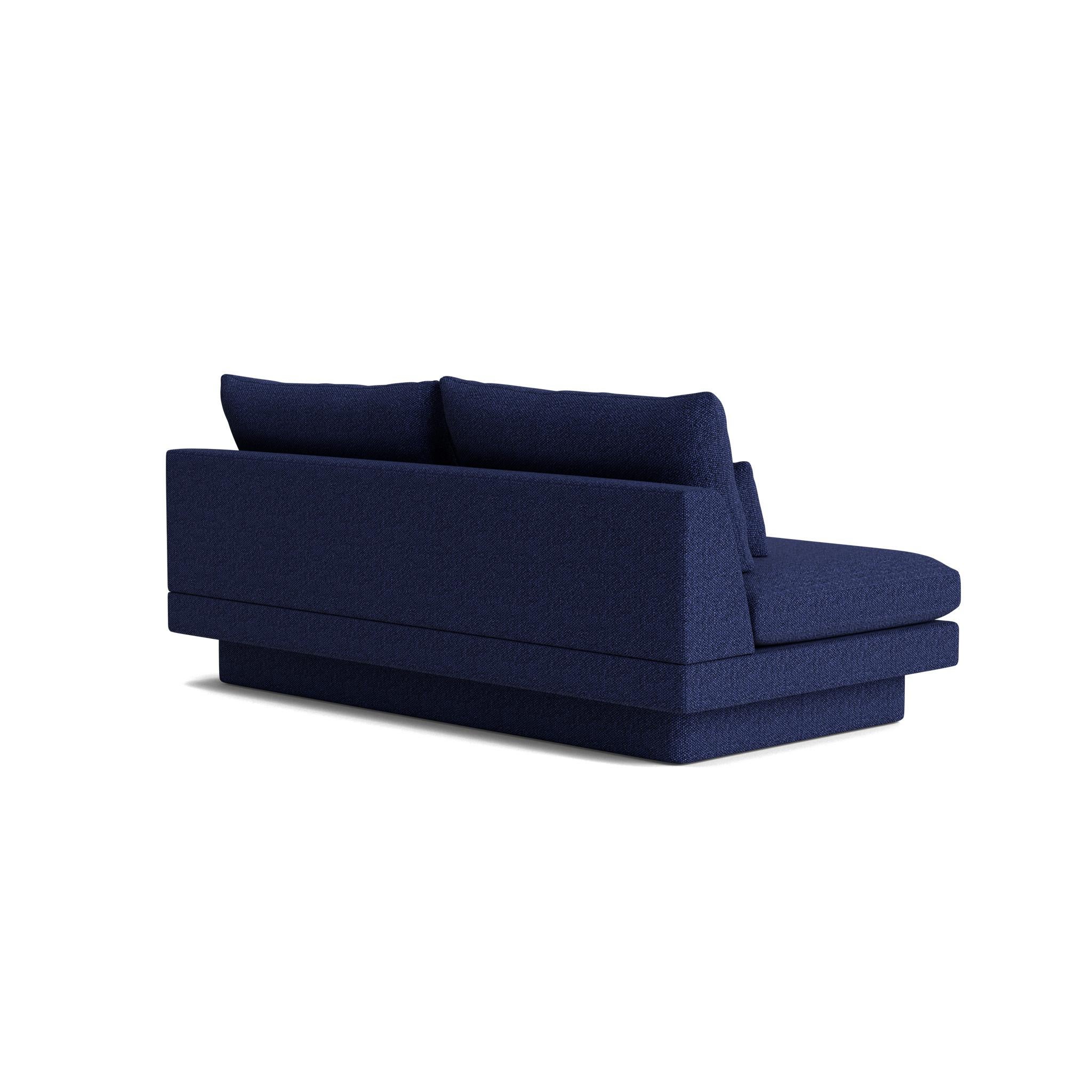 Retro Armless Sofa with Plinth Base in Kvadrat Safire Estadounidense en venta