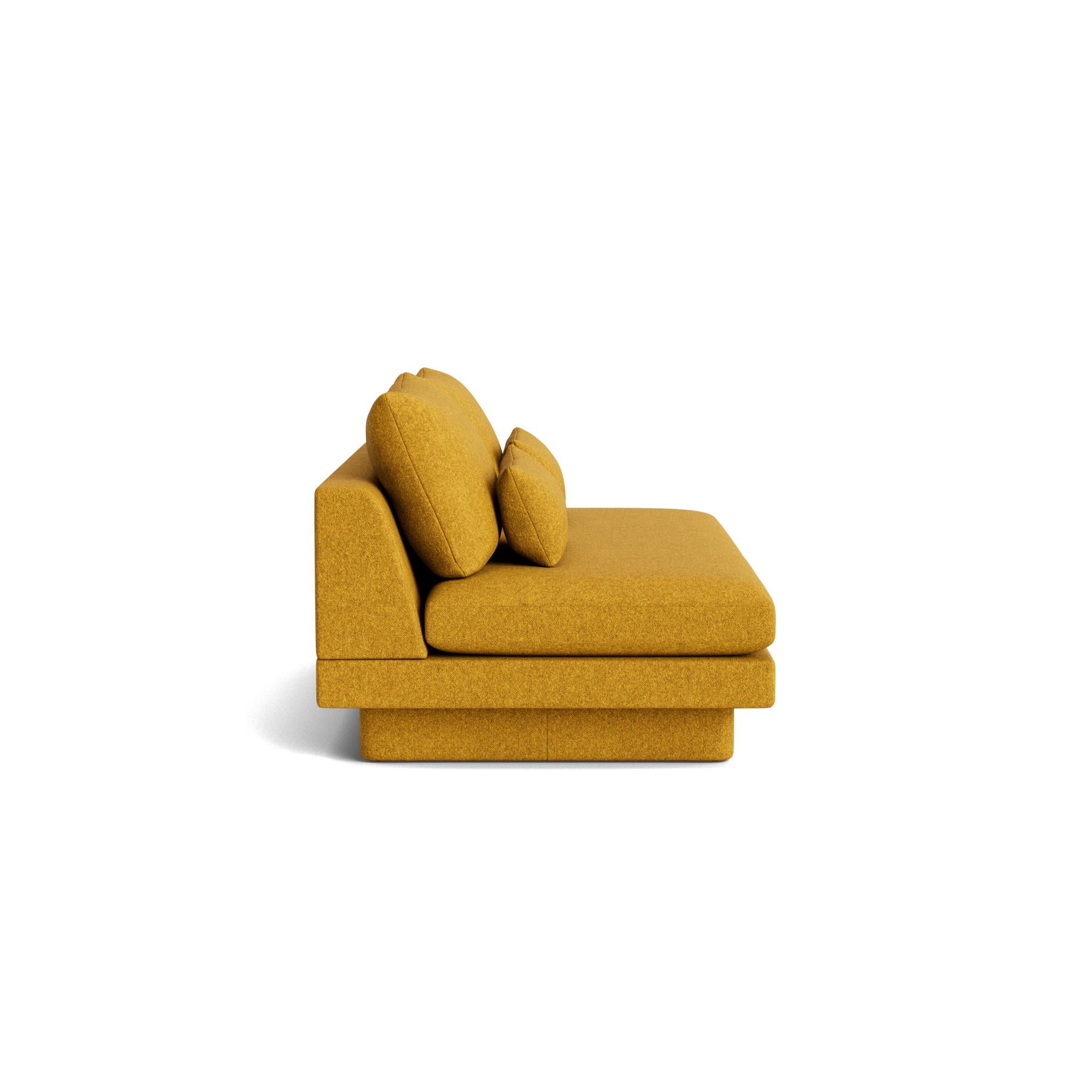 Retro Armless Sofa with Plinth Base in Maharam Beck Moderno en venta
