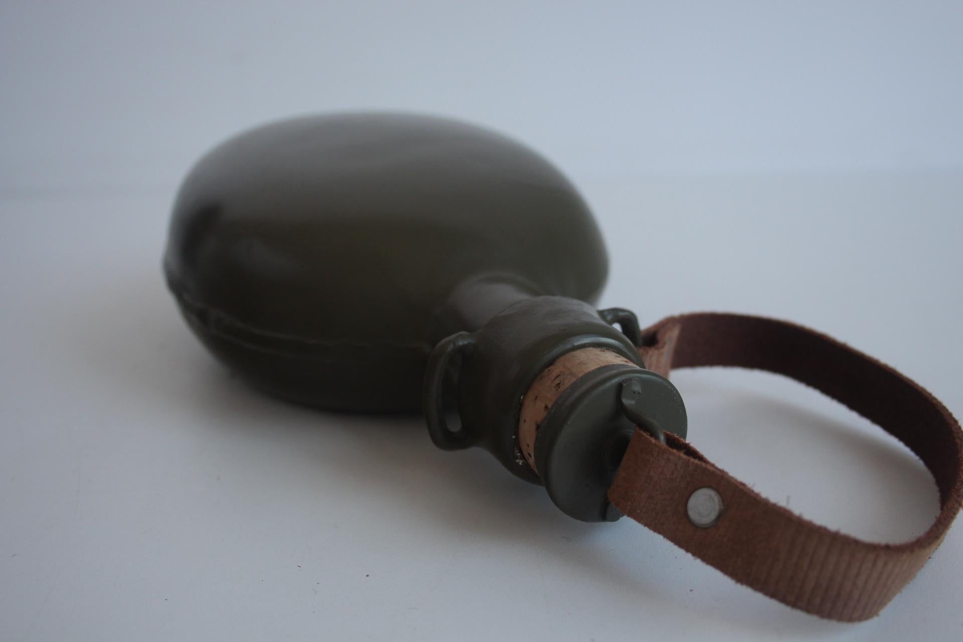 Ceco Bottiglia dell'esercito retrò ČSLA, circa 1980 in vendita
