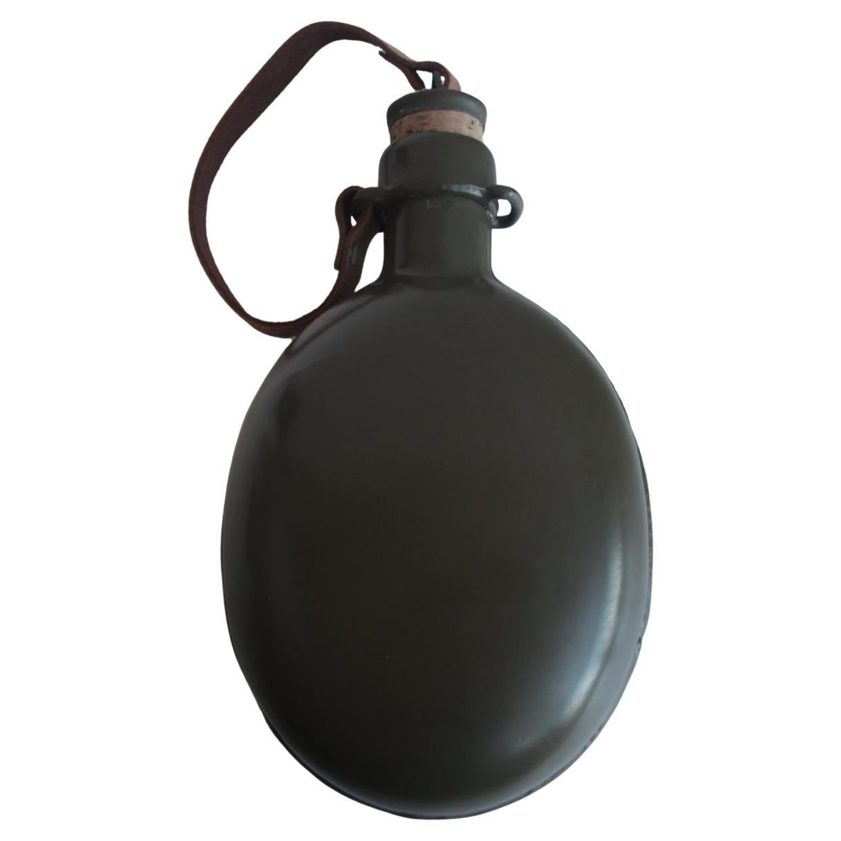 Bottiglia dell'esercito retrò ČSLA, circa 1980 in vendita