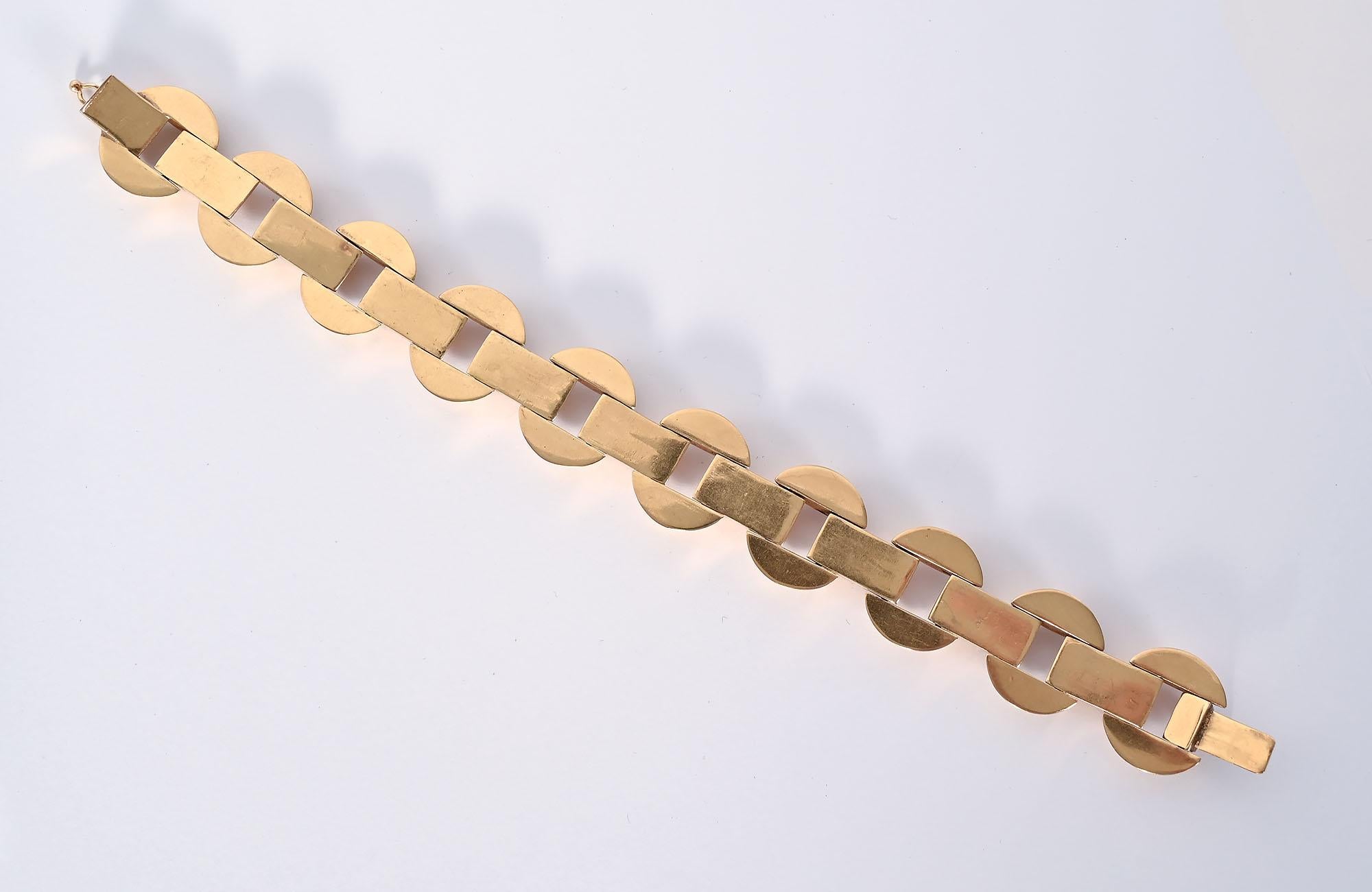 Retro Bicolor Gold Retro Links Bracelet In Excellent Condition In Darnestown, MD