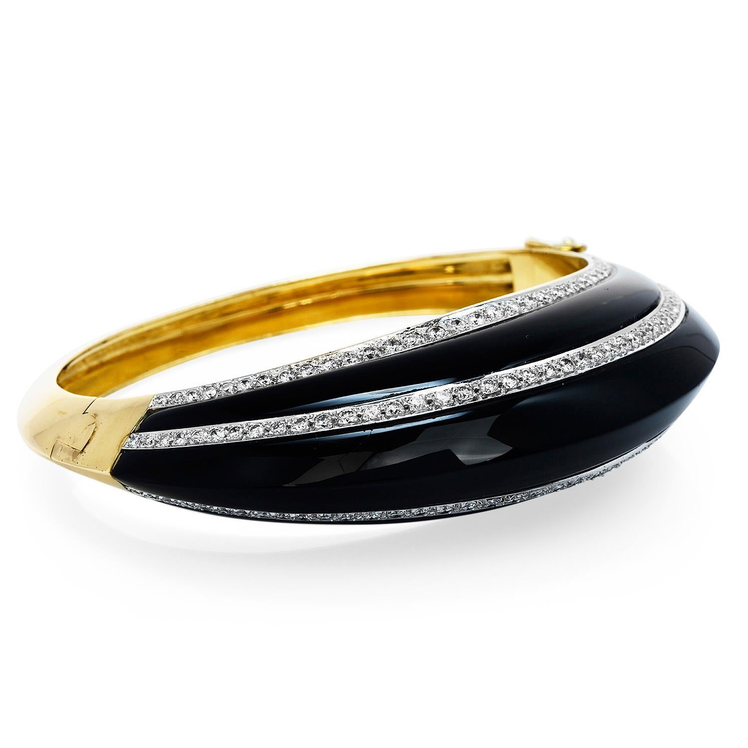 Retro Schwarzer Onyx Diamant Gelbgold Dome Armspange Armband im Zustand „Hervorragend“ im Angebot in Miami, FL