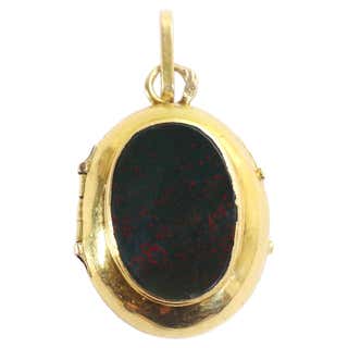 Monica Rich Kosann 18K Gold "Finn" Large Slim Rectangular Locket For ...