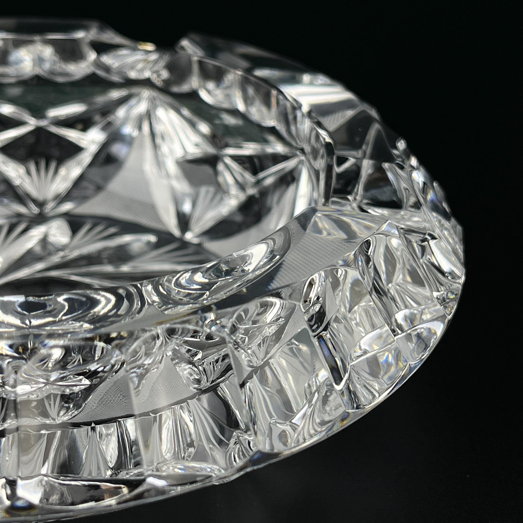 Retro Bohemian glass ashtray by Bohemia Crystal, Czech Republic, 1990s For Sale 7