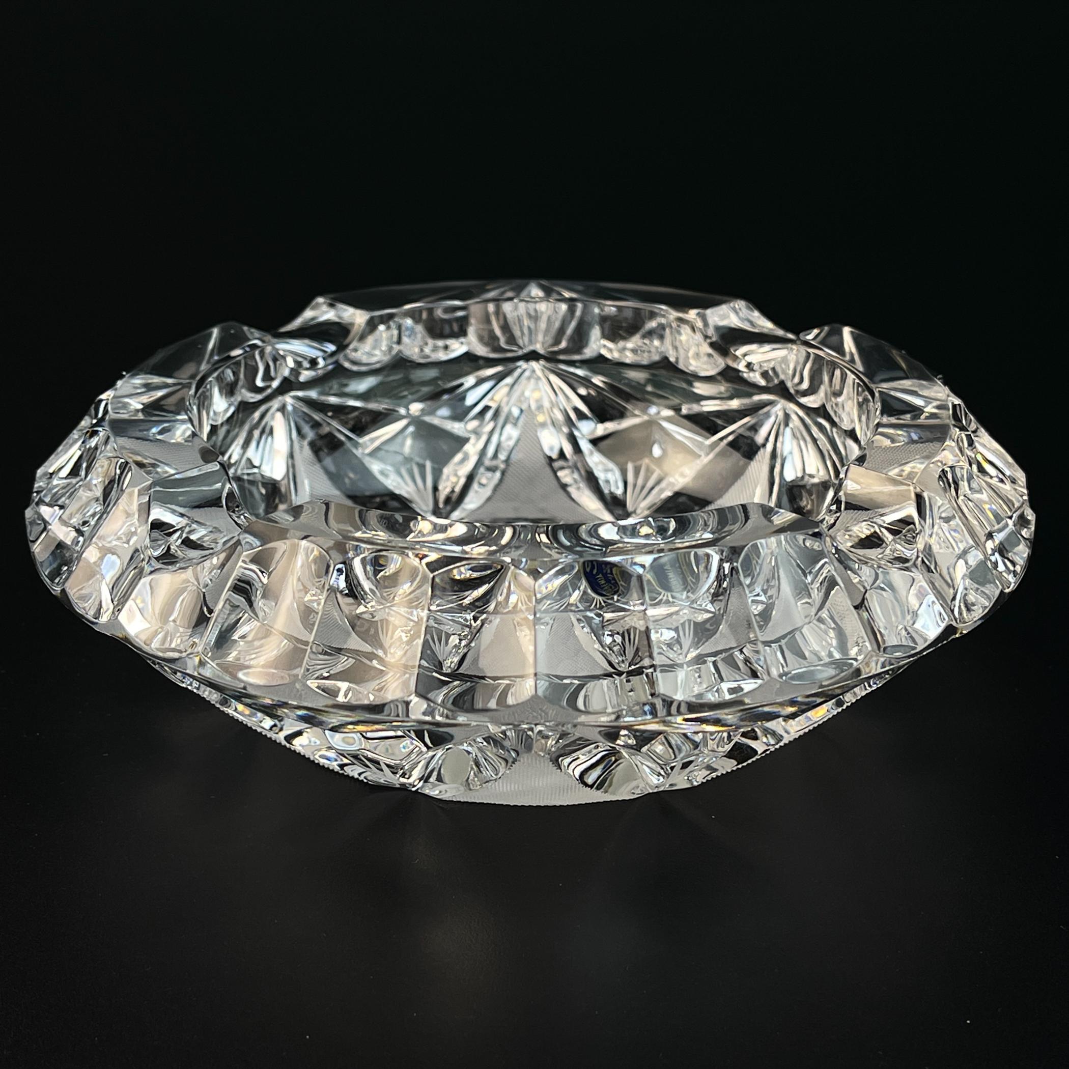 Retro Bohemian glass ashtray by Bohemia Crystal, Czech Republic, 1990s In Good Condition For Sale In Miklavž Pri Taboru, SI