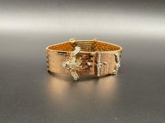 Retro Bold Yellow Gold Diamonds Art Deco Style 1940s European Bracelet