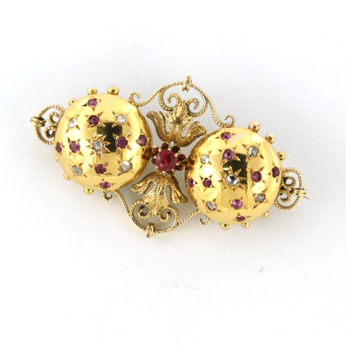 Retro RETRO Brooch set with ruby and rose cut diamonds 14k yellow gold For Sale