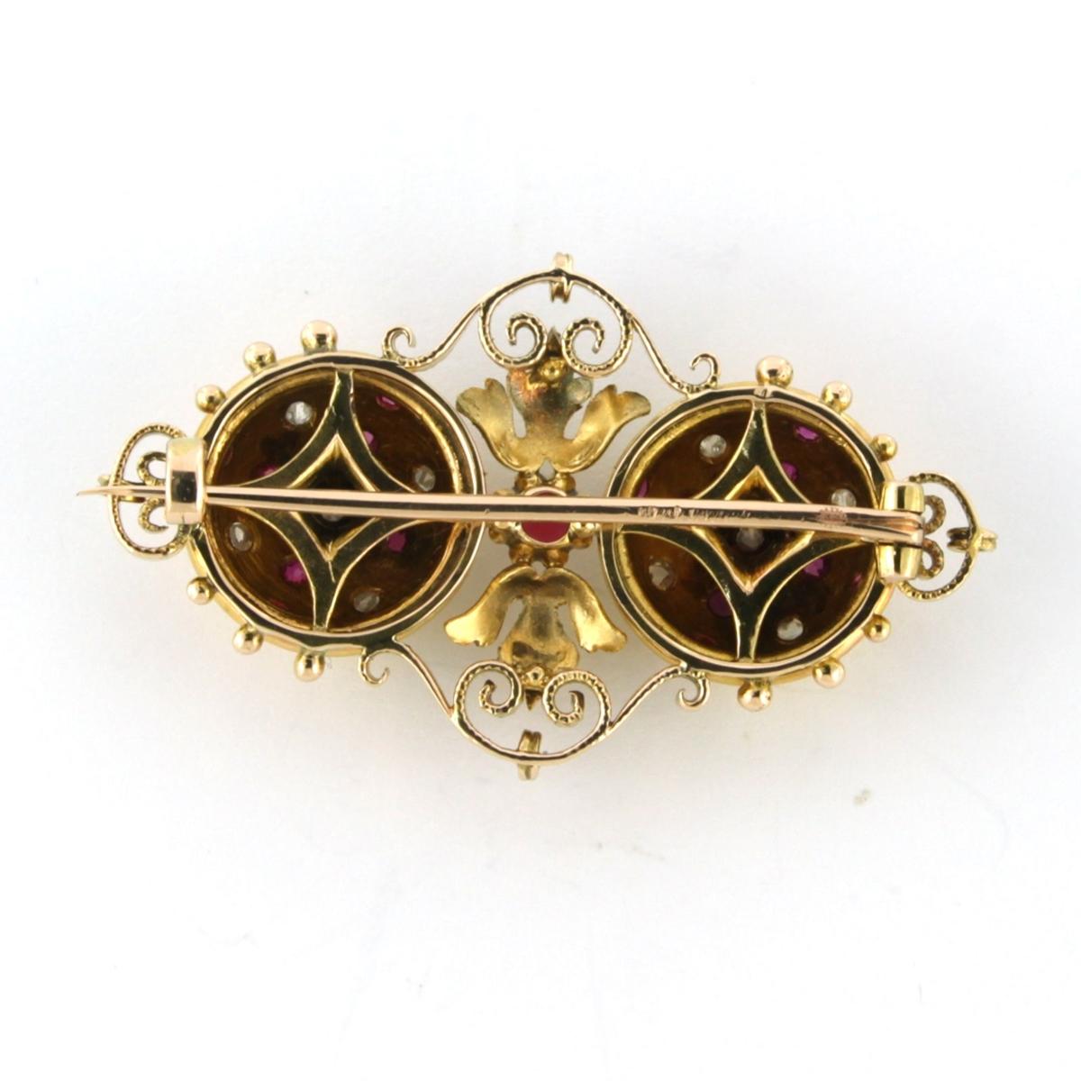 RETRO Brooch set with ruby and rose cut diamonds 14k yellow gold For Sale 1